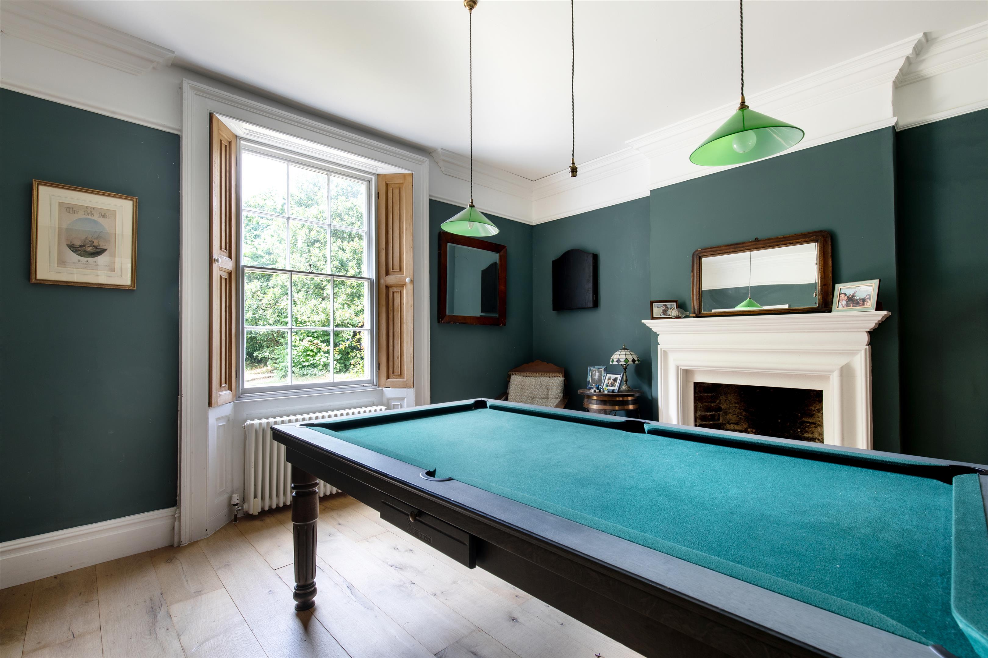 The Old Farmhouse, Lechlade, GL7