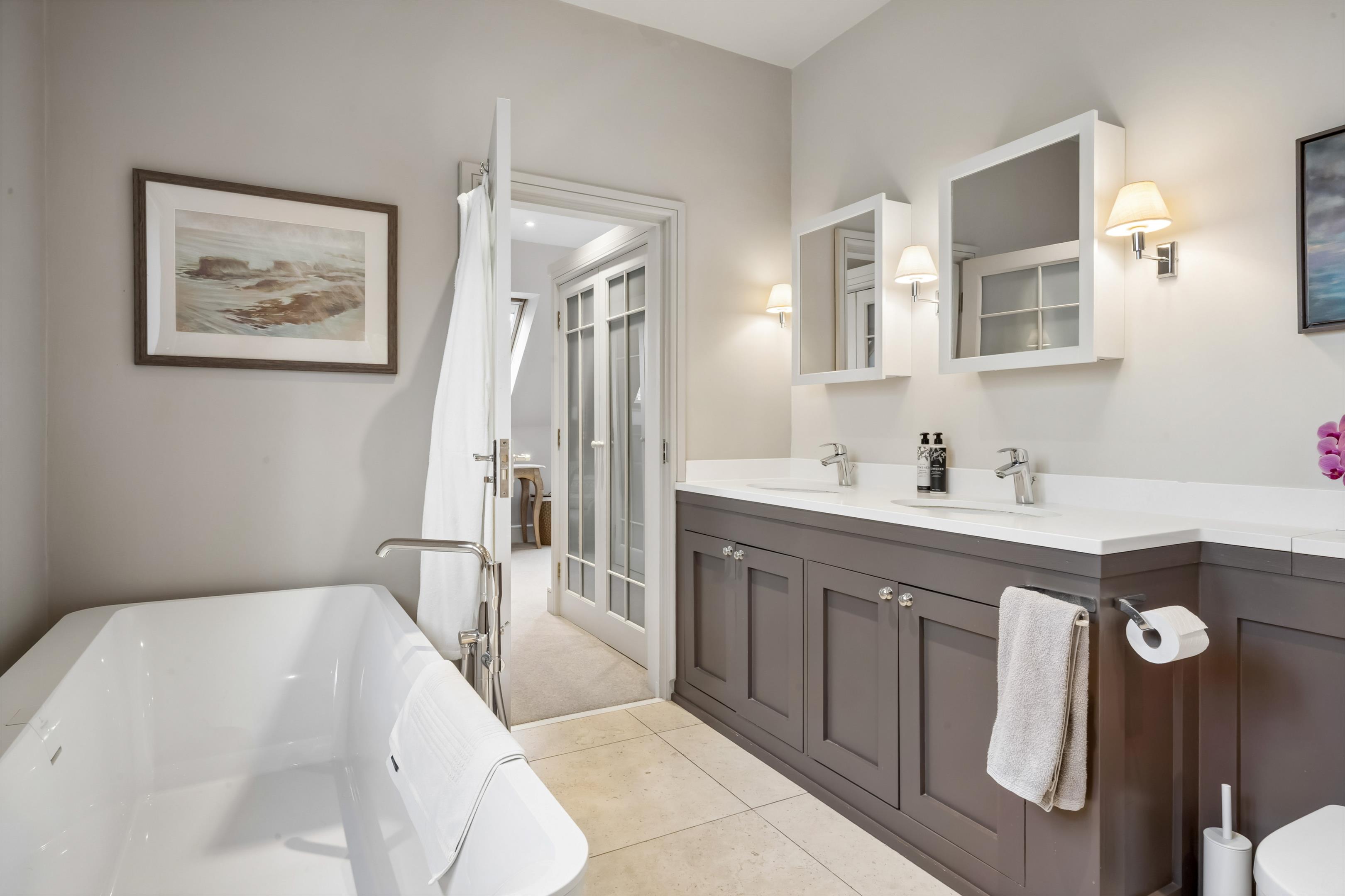 Old Road,  Oxford, OX33