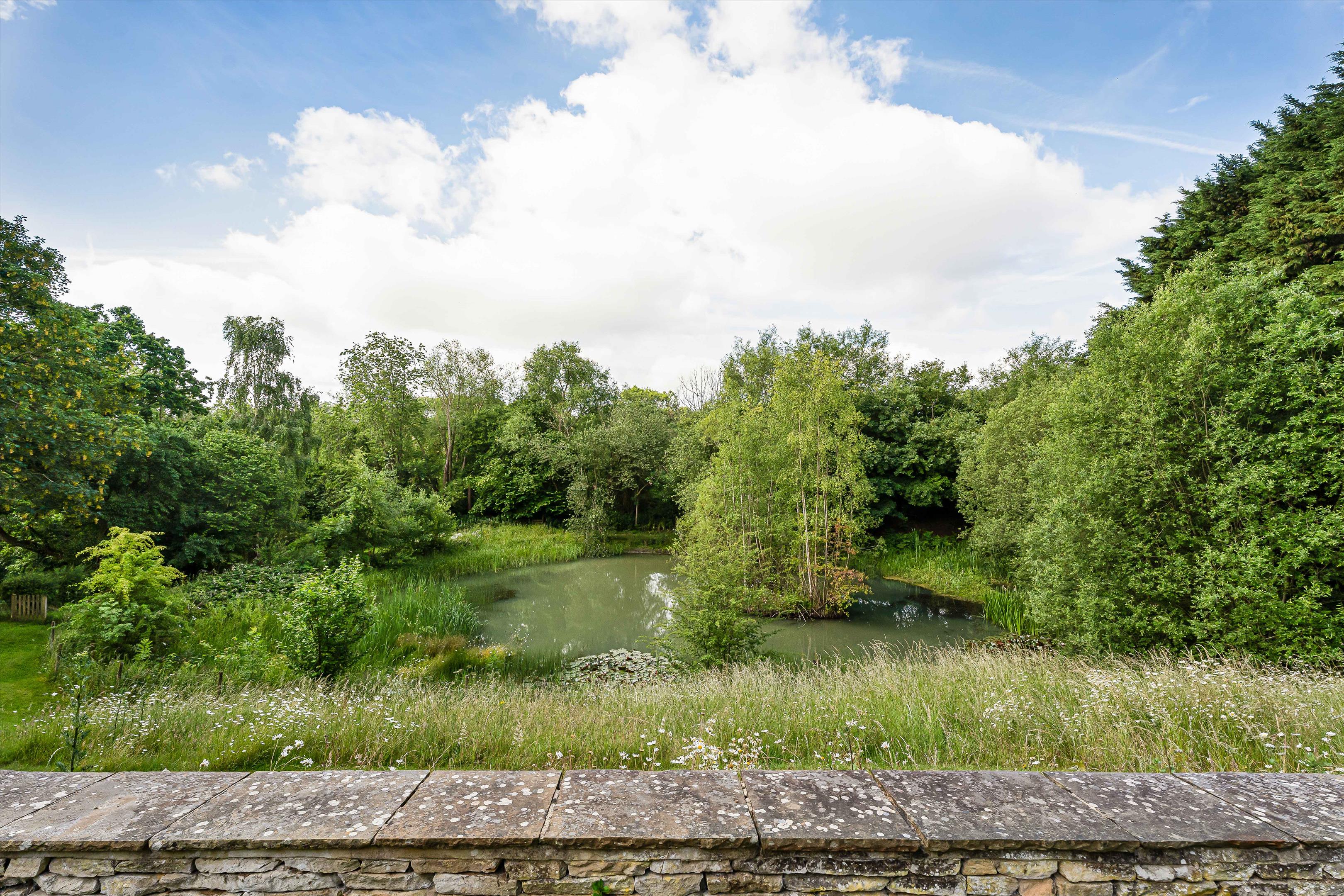 Old Road,  Oxford, OX33