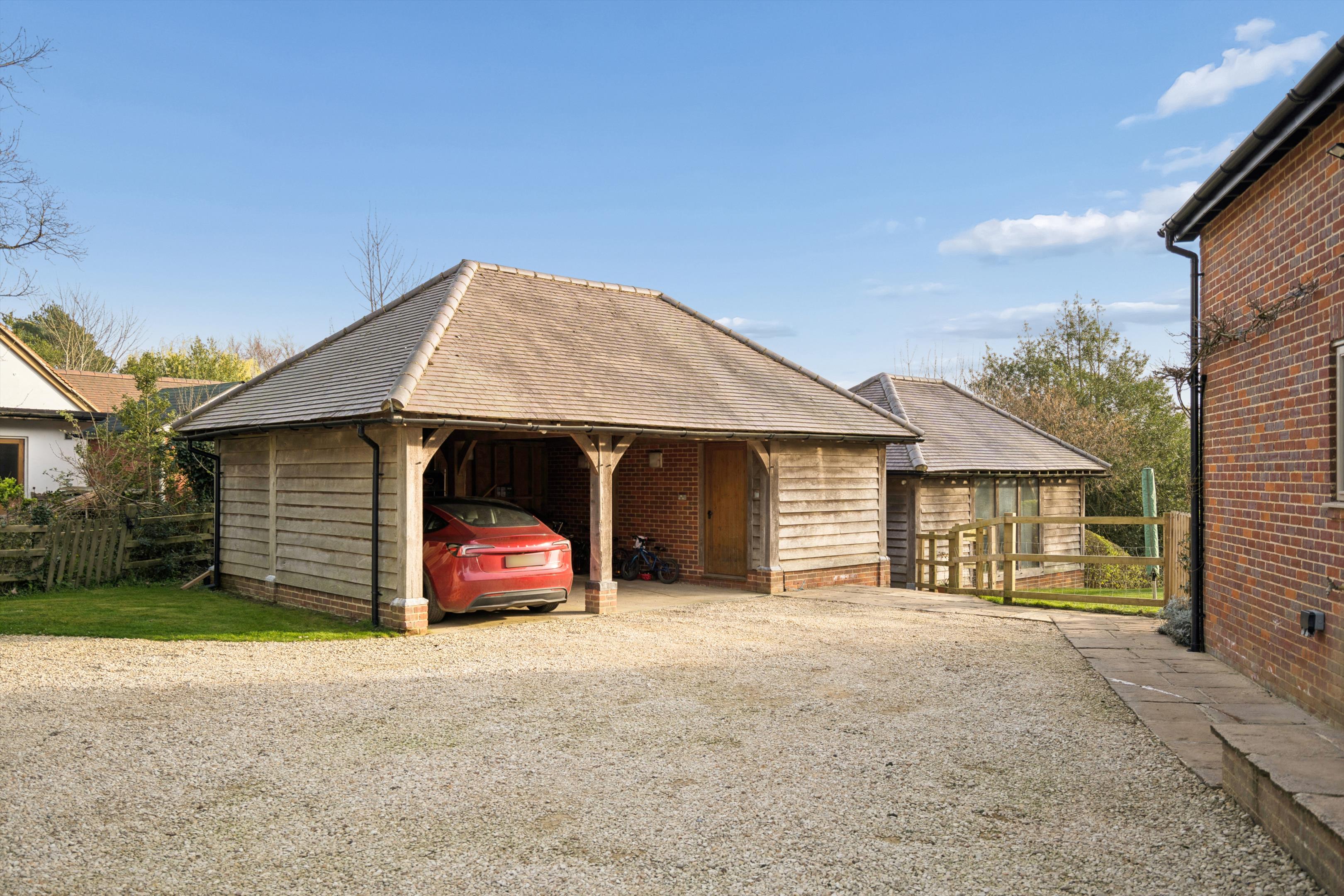 Old Road,  Oxford, OX33