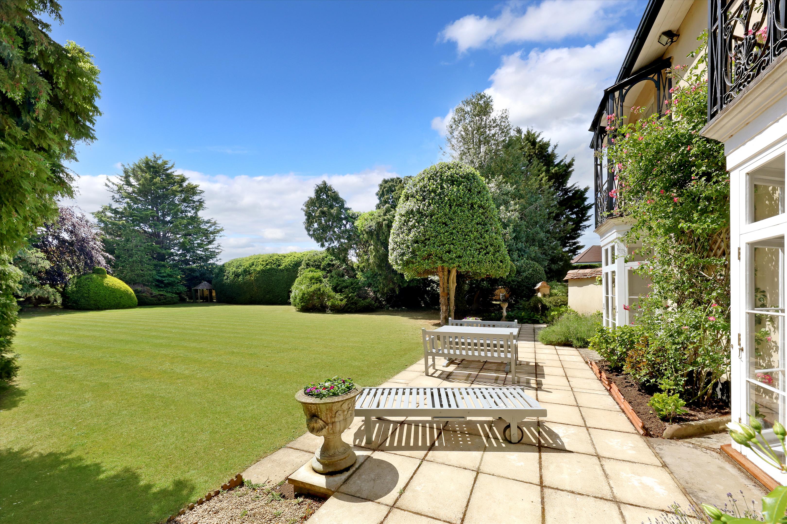 Haddenham, Thame, Buckinghamshire, HP17