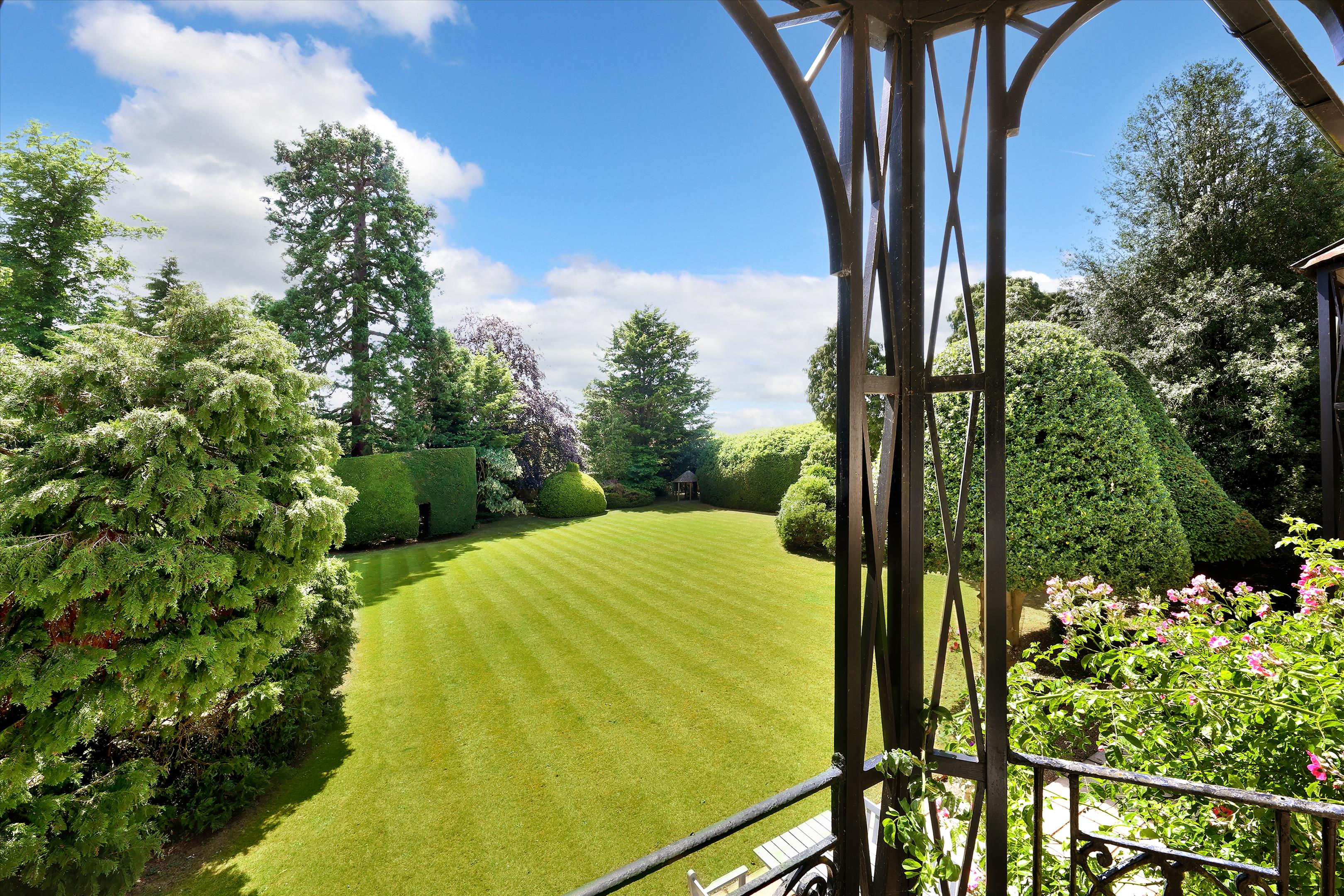 Haddenham, Thame, Buckinghamshire, HP17