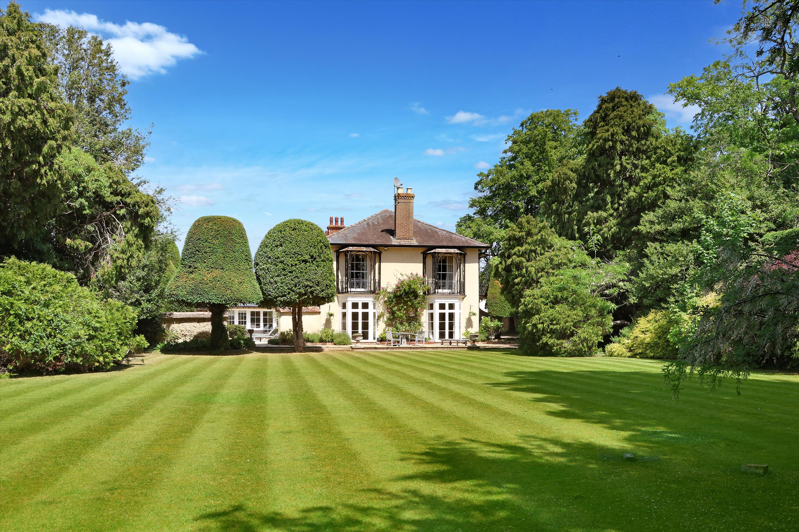 Haddenham, Thame, Buckinghamshire, HP17