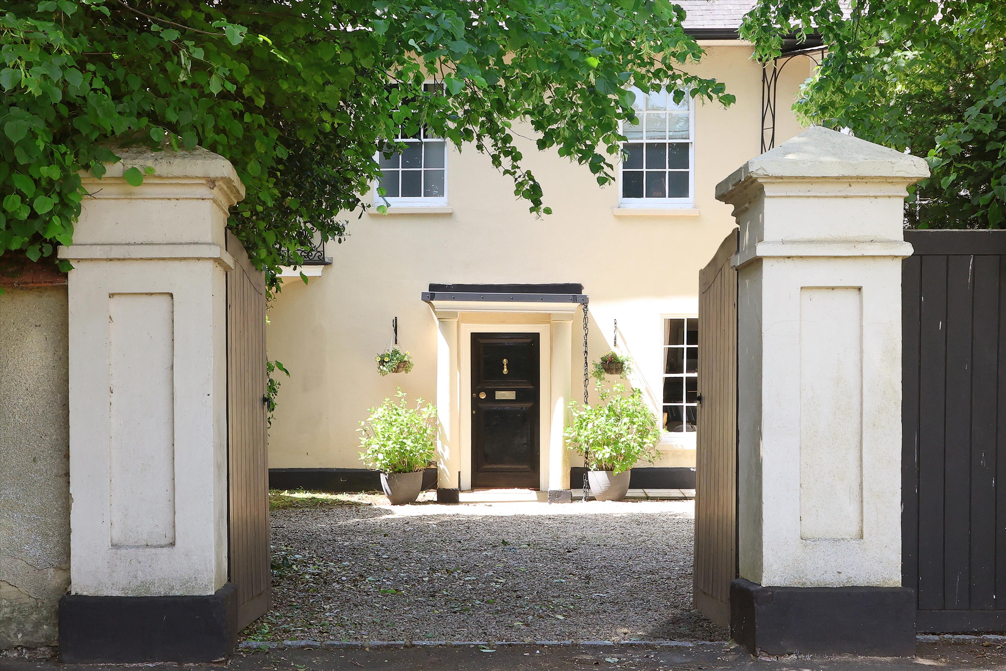 Haddenham, Thame, Buckinghamshire, HP17
