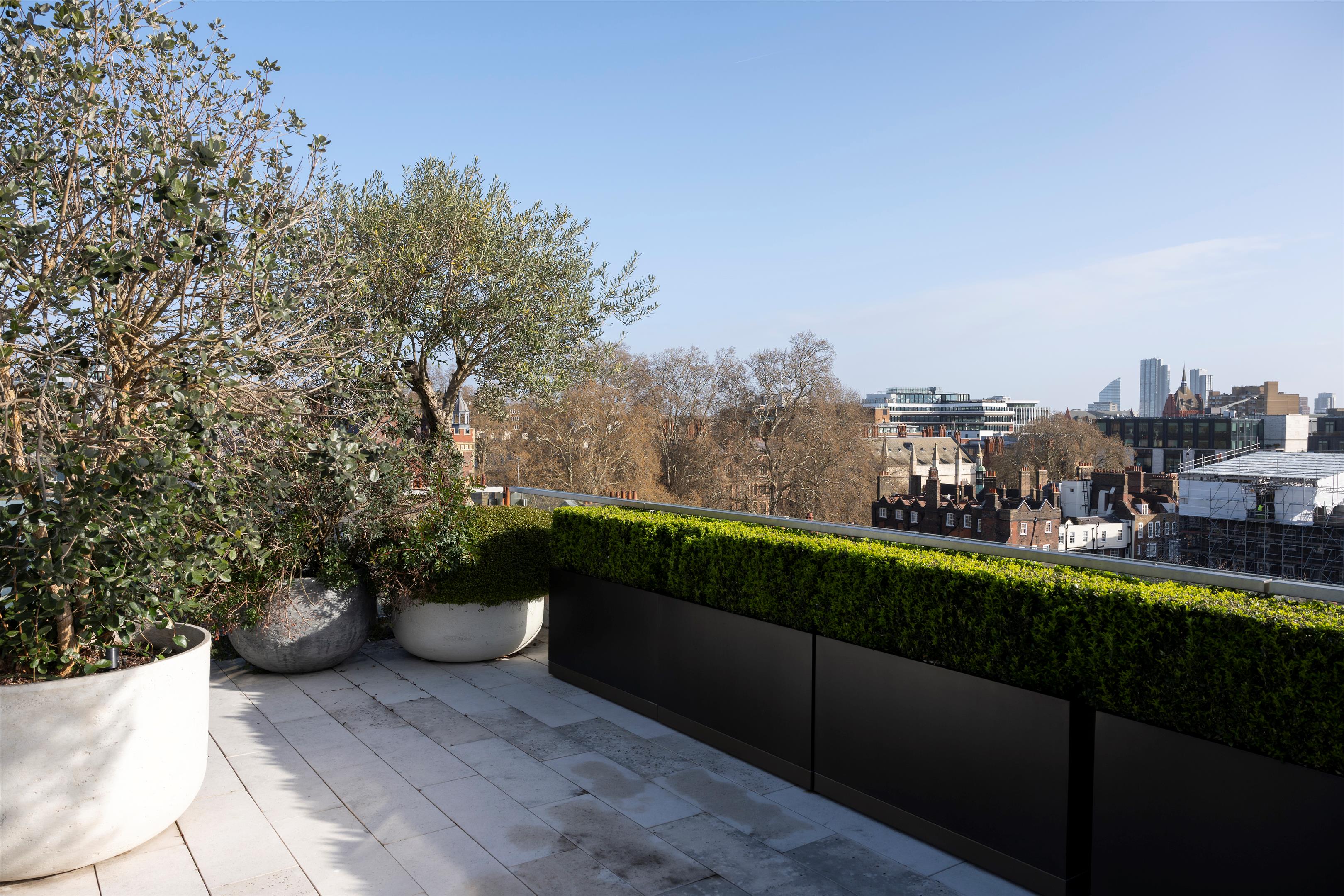 Lincoln Square, 18 Portugal Street, Covent Garden, London WC2A
