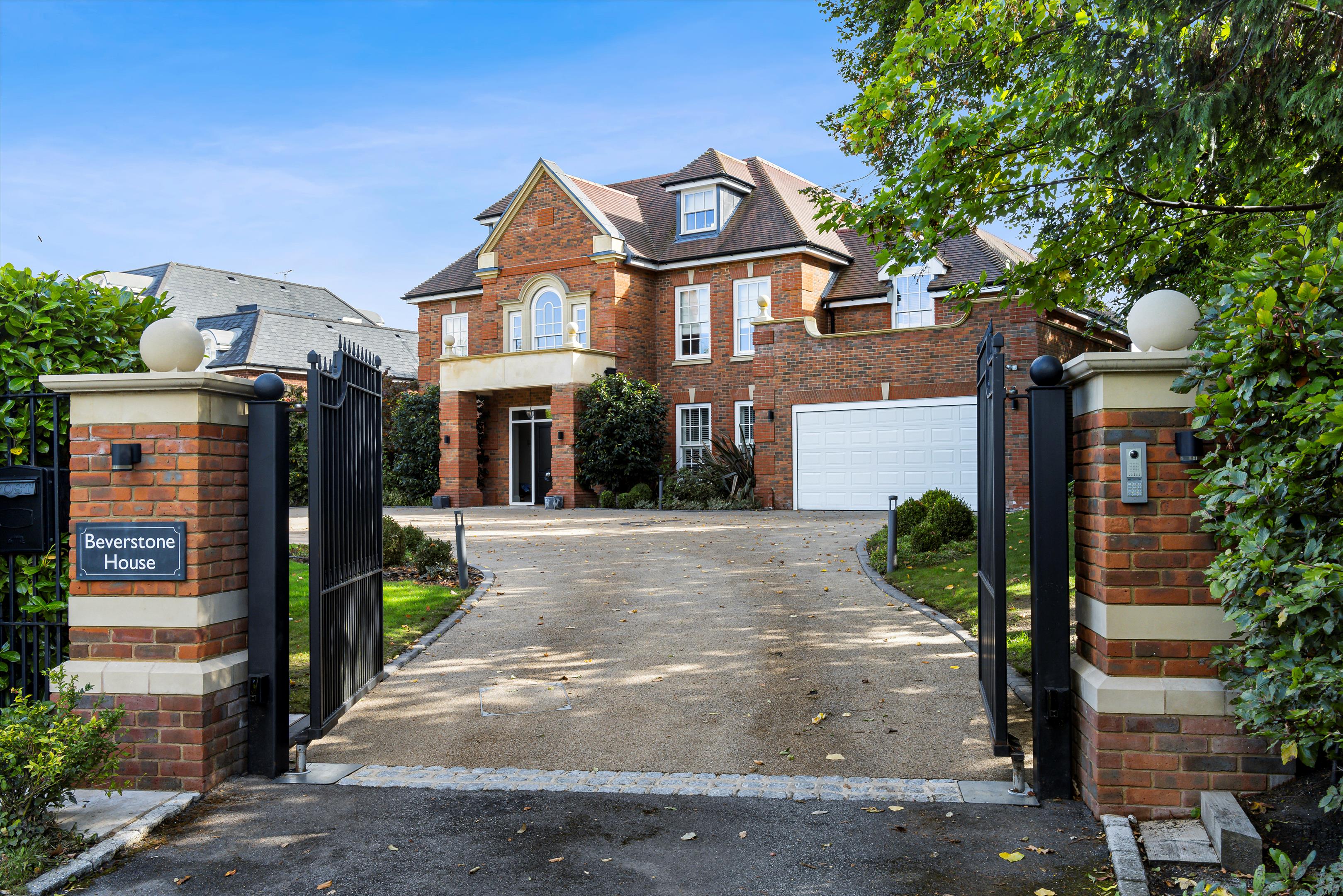 Birds Hill Rise, Oxshott, Leatherhead, Surrey, KT22