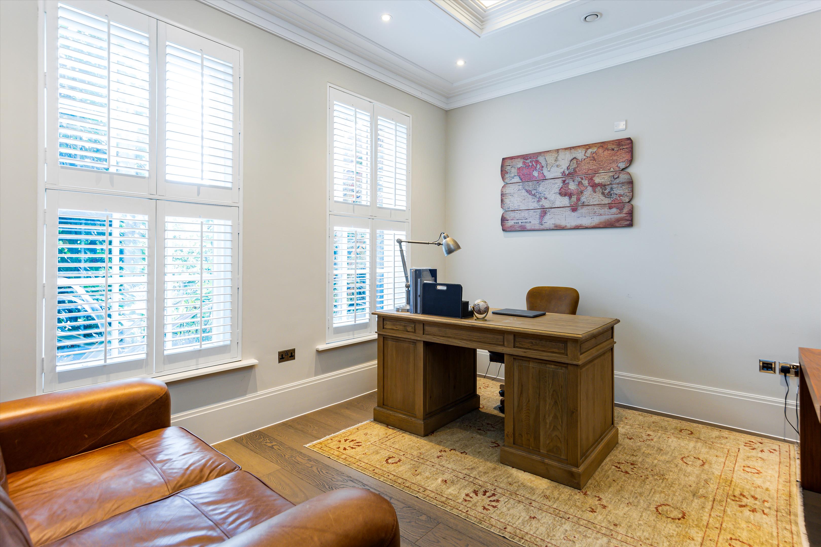 Birds Hill Rise, Oxshott, Leatherhead, Surrey, KT22