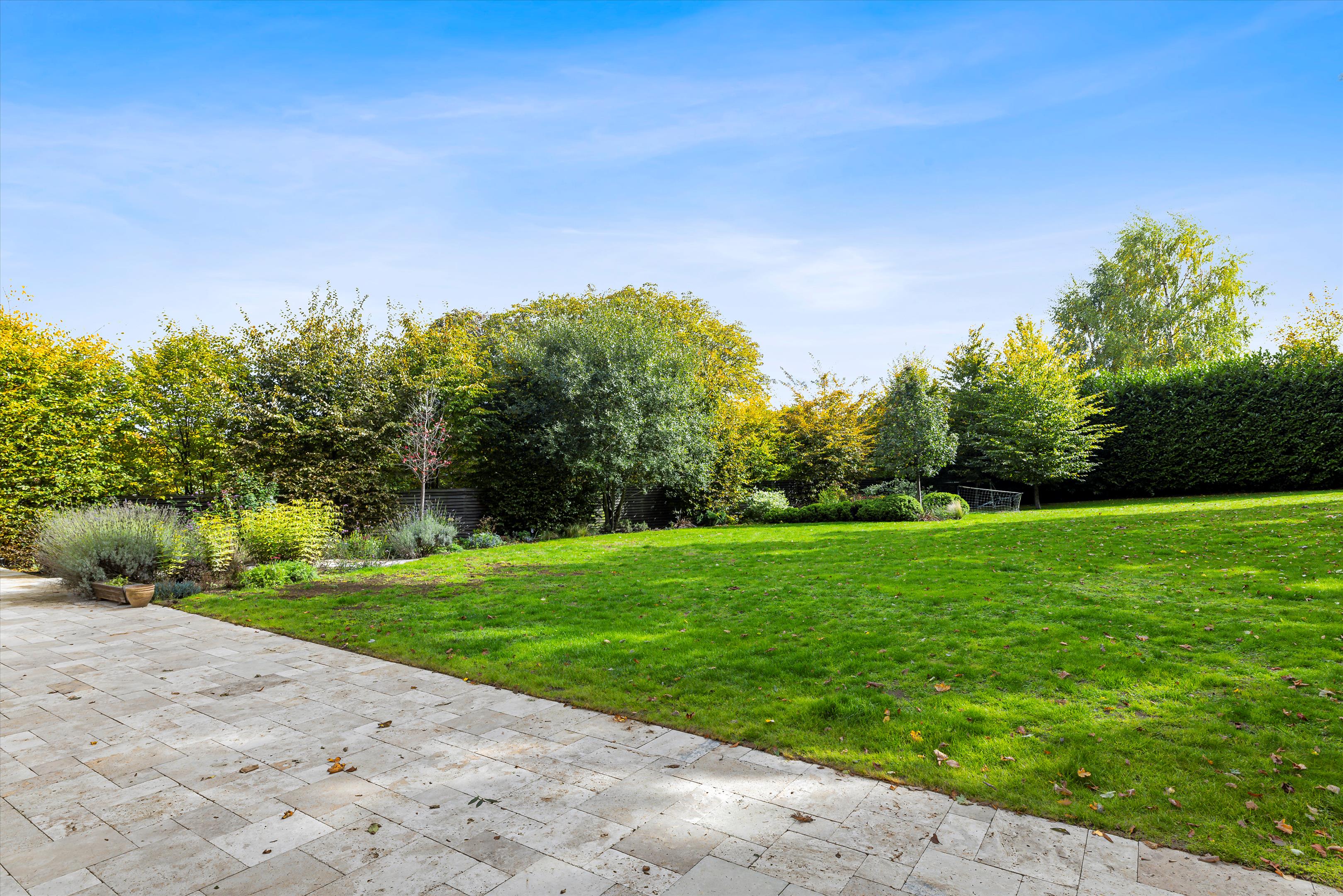 Birds Hill Rise, Oxshott, Leatherhead, Surrey, KT22