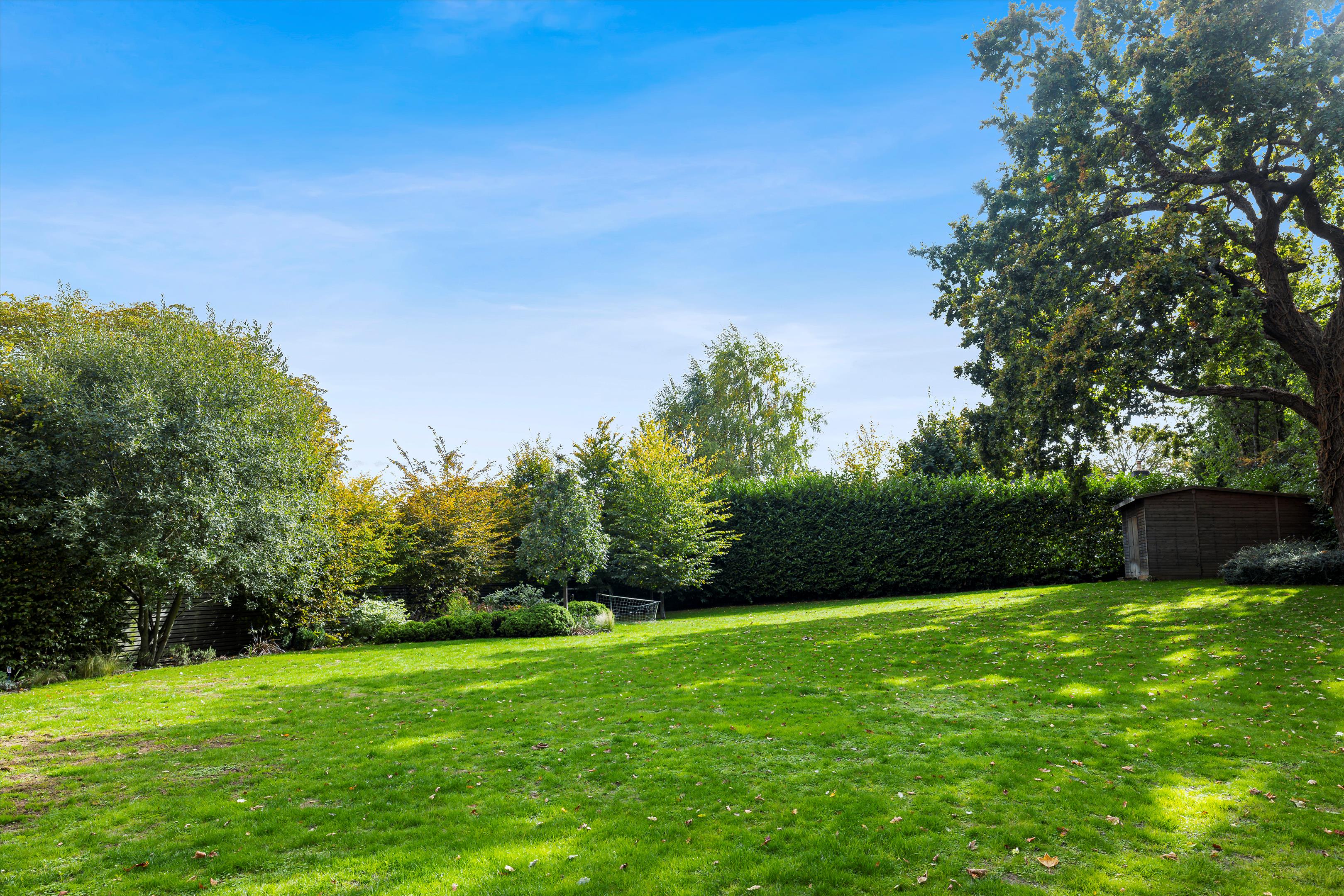 Birds Hill Rise, Oxshott, Leatherhead, Surrey, KT22