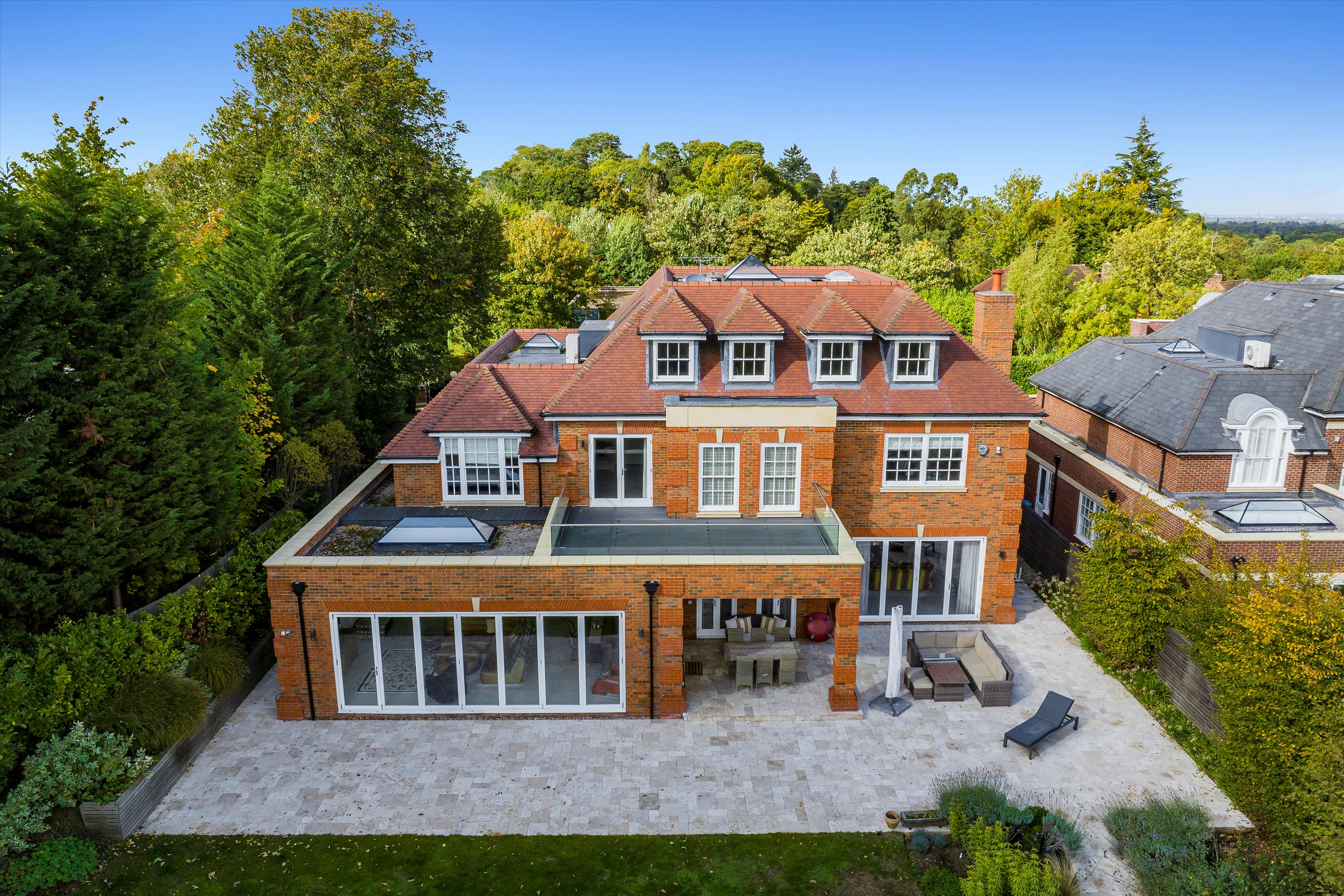 Birds Hill Rise, Oxshott, Leatherhead, Surrey, KT22
