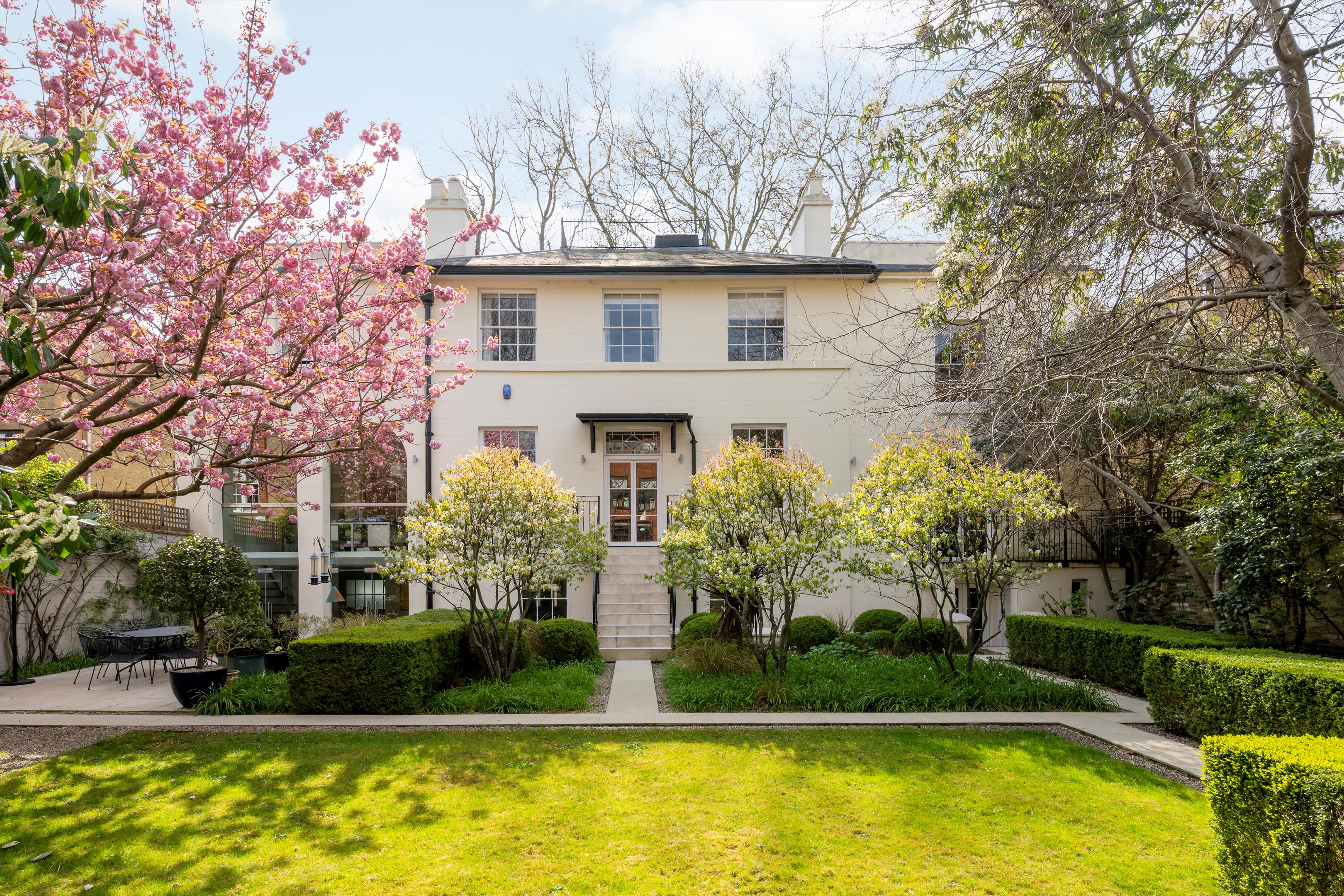 Barnsbury Park, London, N1.