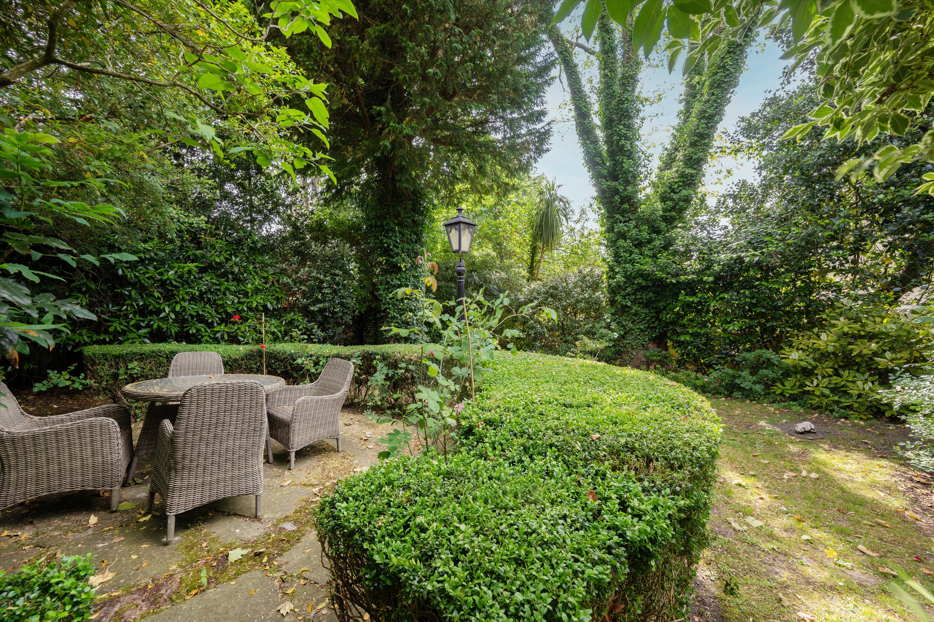 Holly Walk, Hampstead, NW3