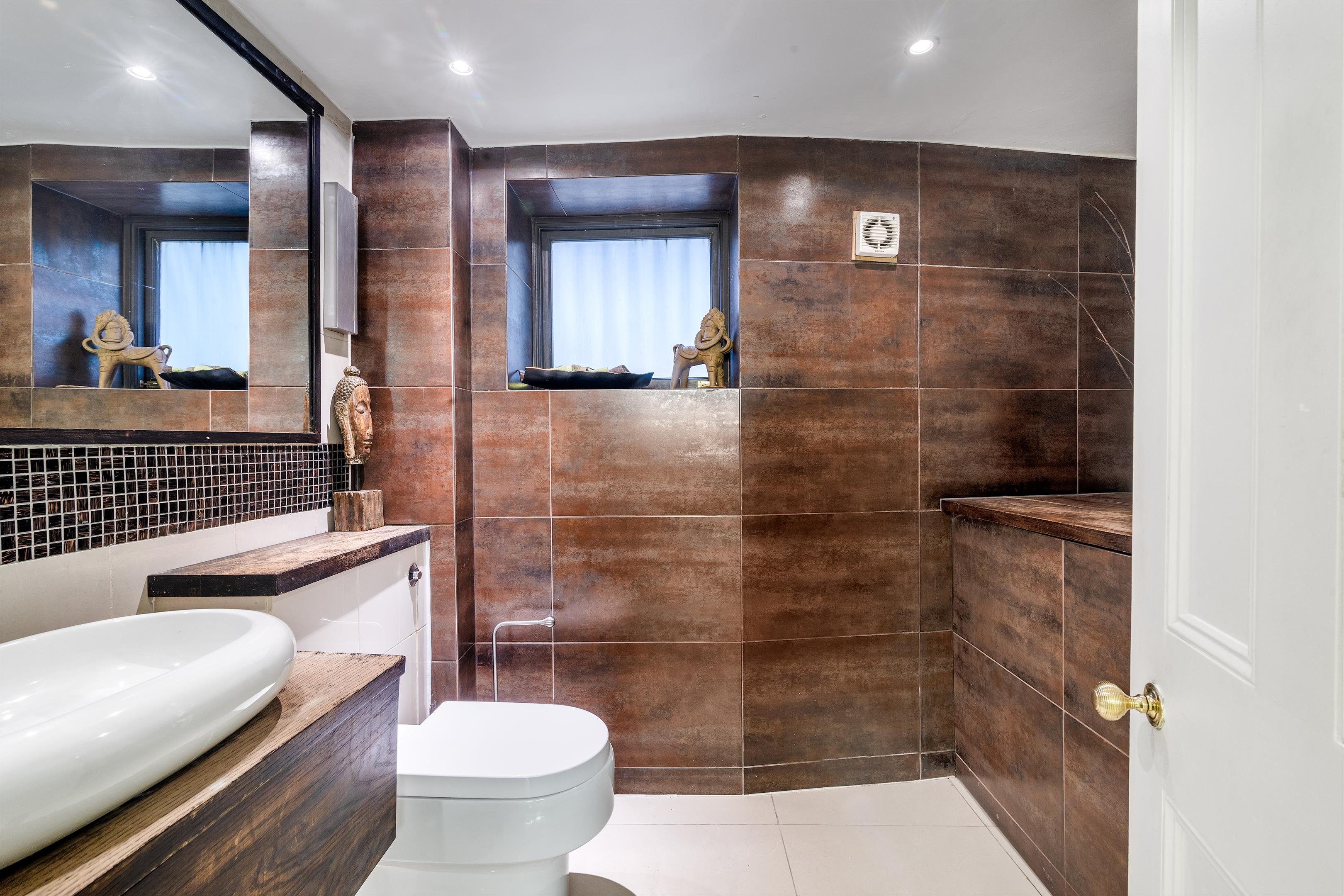 Craven Street, London, WC2N