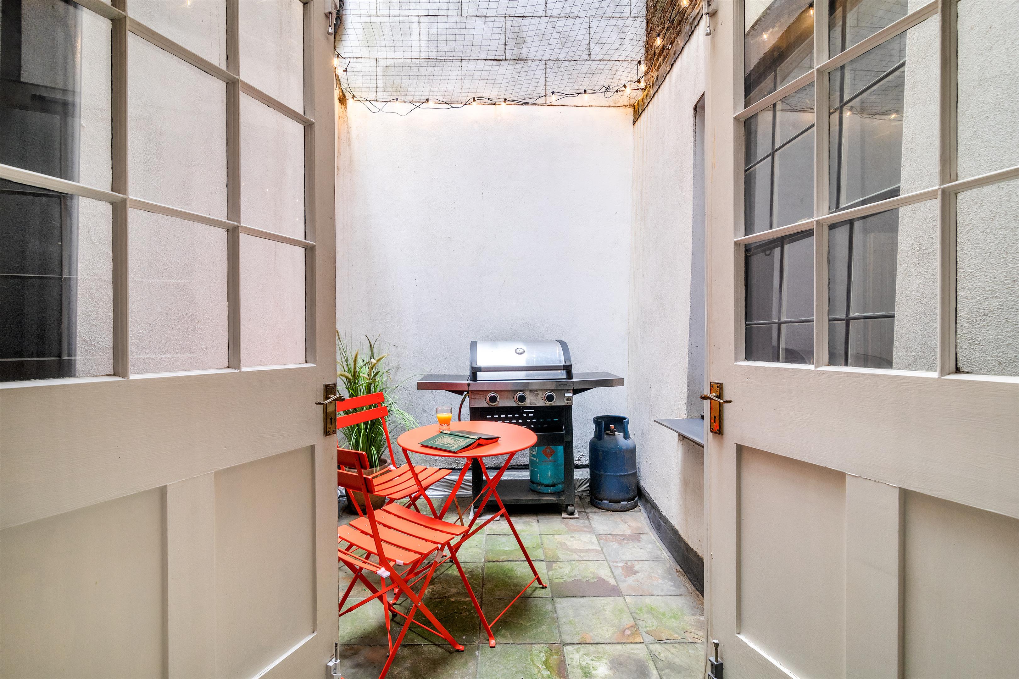 Craven Street, London, WC2N