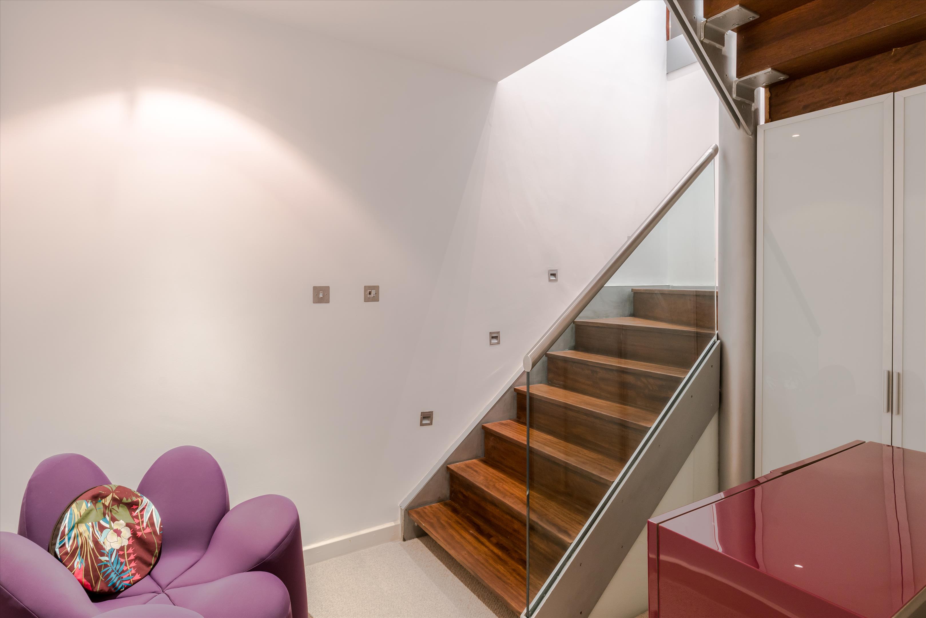 The Galleries, Abbey Road, St John's Wood, NW8