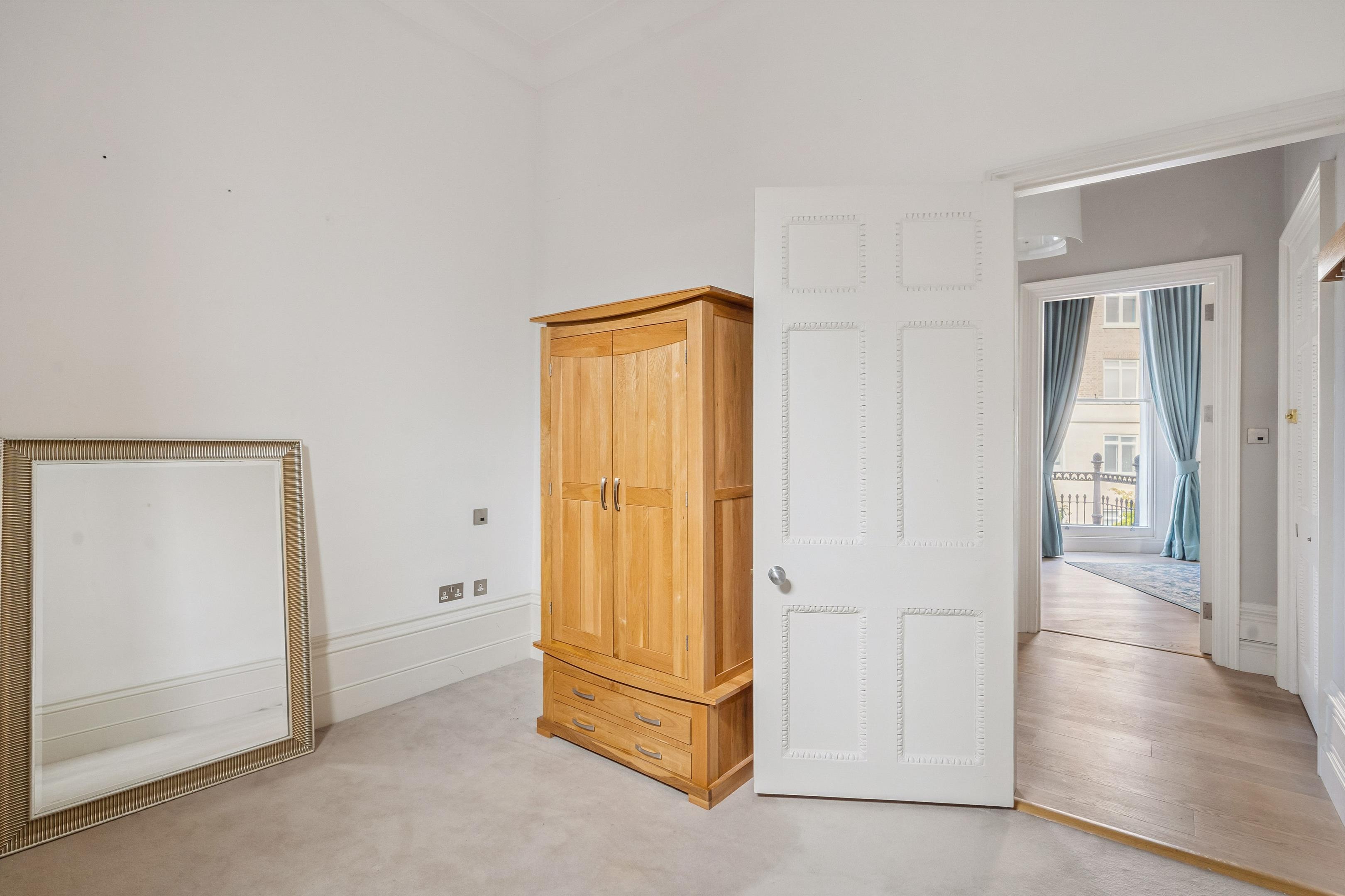 Stanhope Terrace, Hyde Park, London, W2