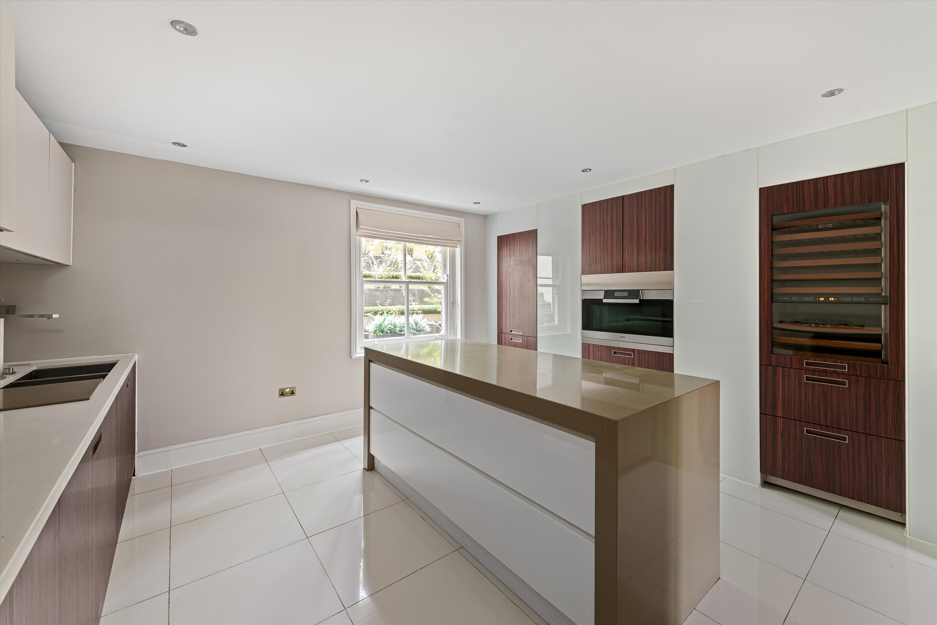 Wildwood Terrace, Hampstead, London, NW3