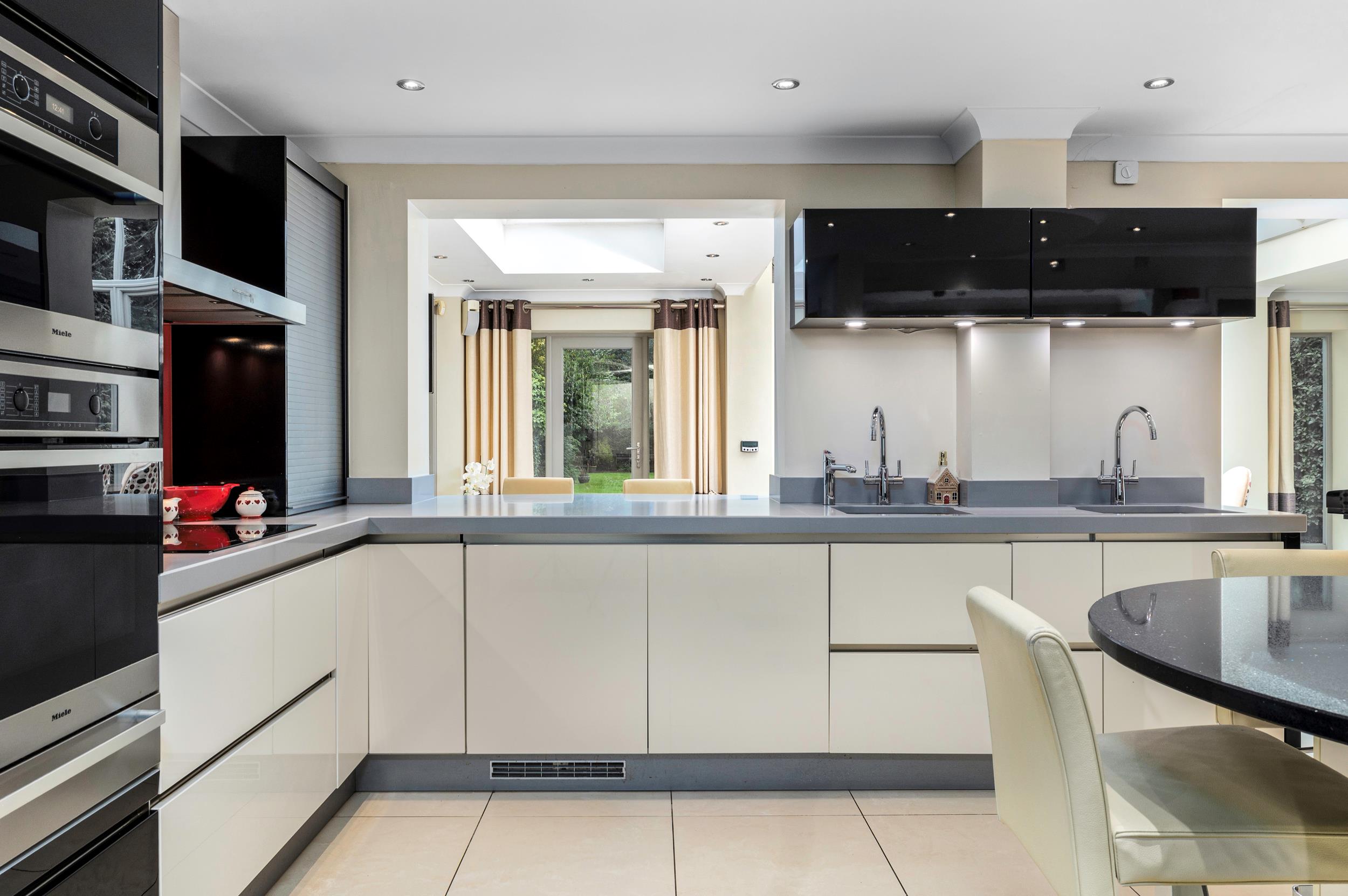 Barlows Road, Edgbaston, Birmingham B15