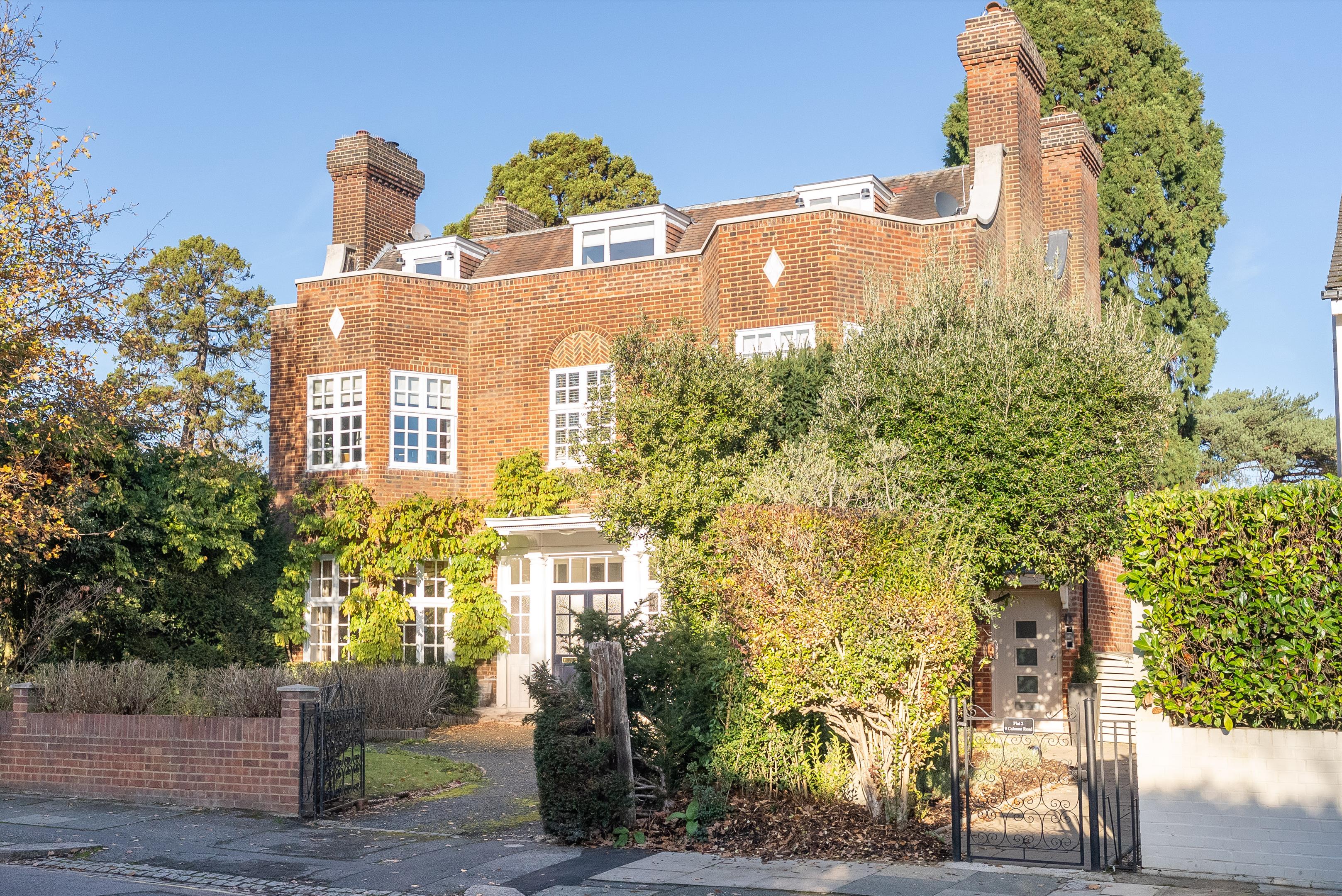Calonne Road, Wimbledon Village, London, SW19