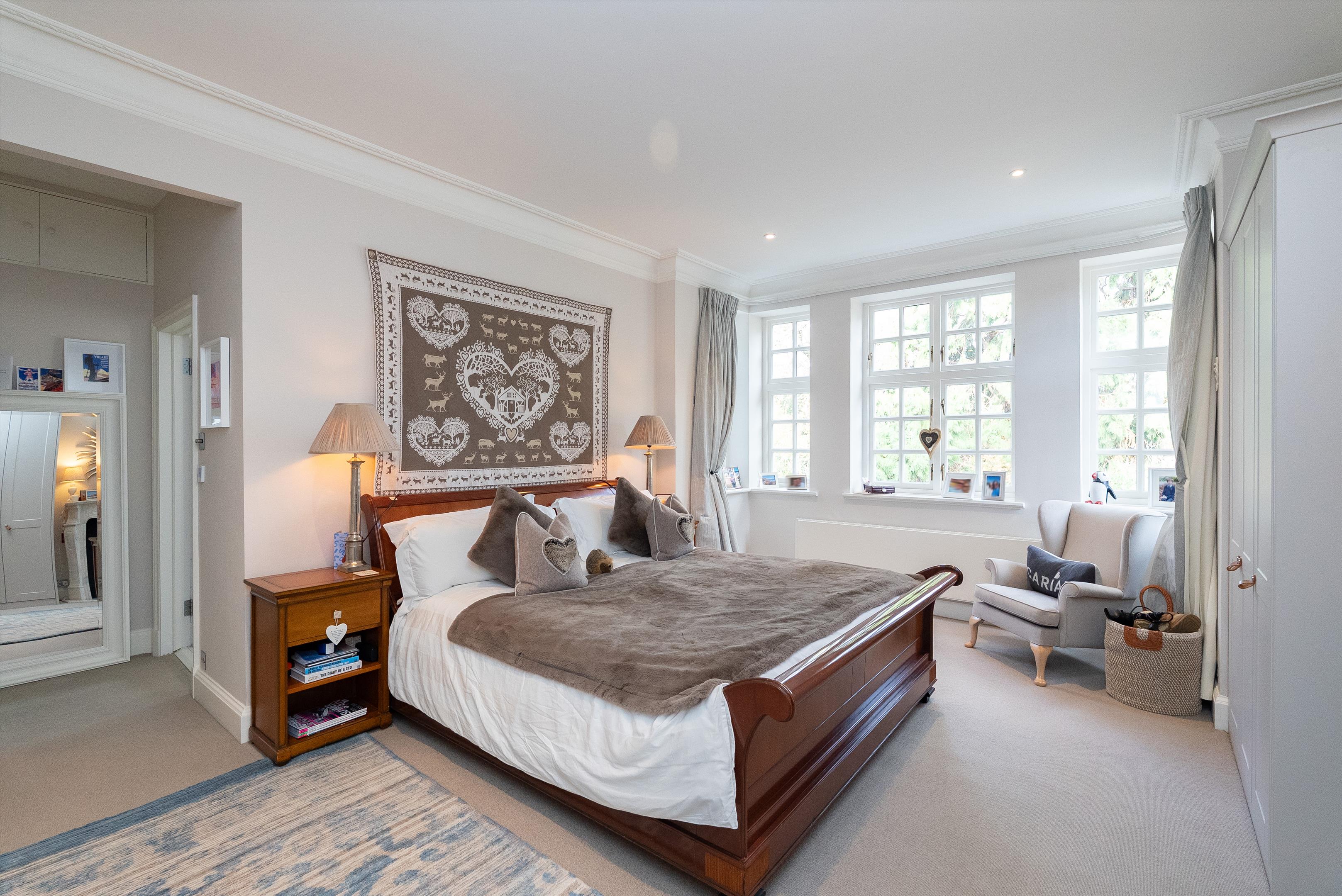 Calonne Road, Wimbledon Village, London, SW19