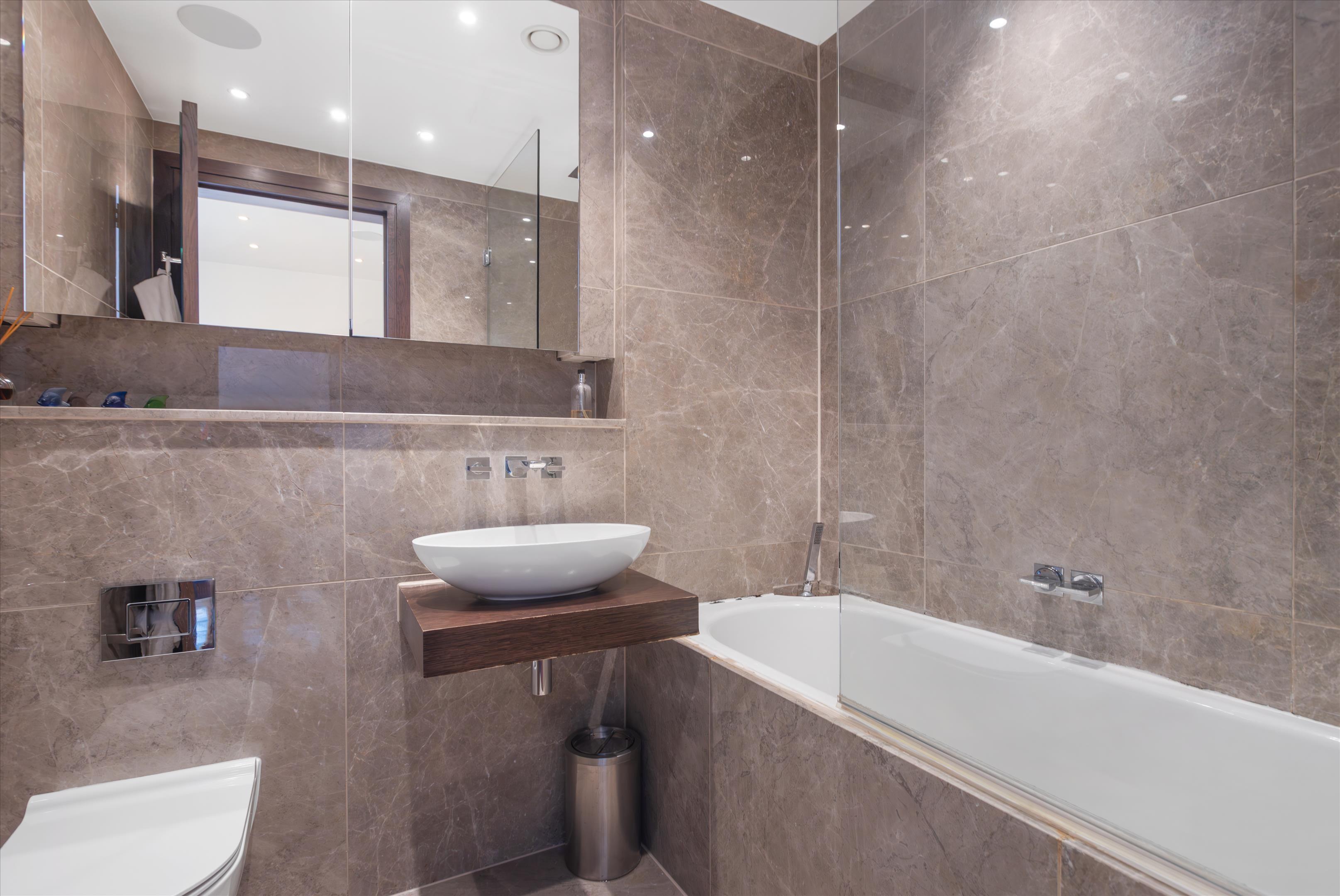 Logan Place, London, W8