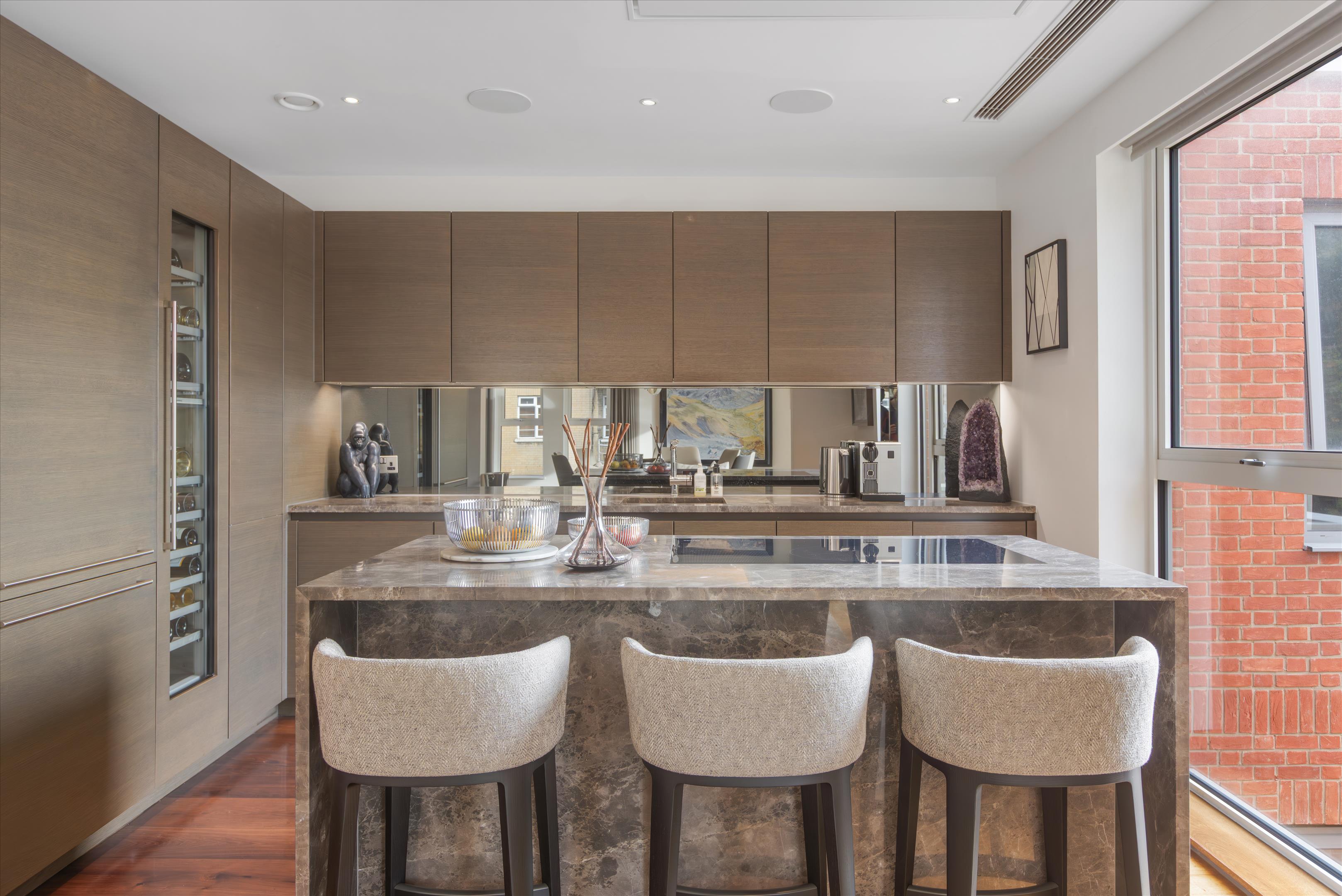 Logan Place, London, W8