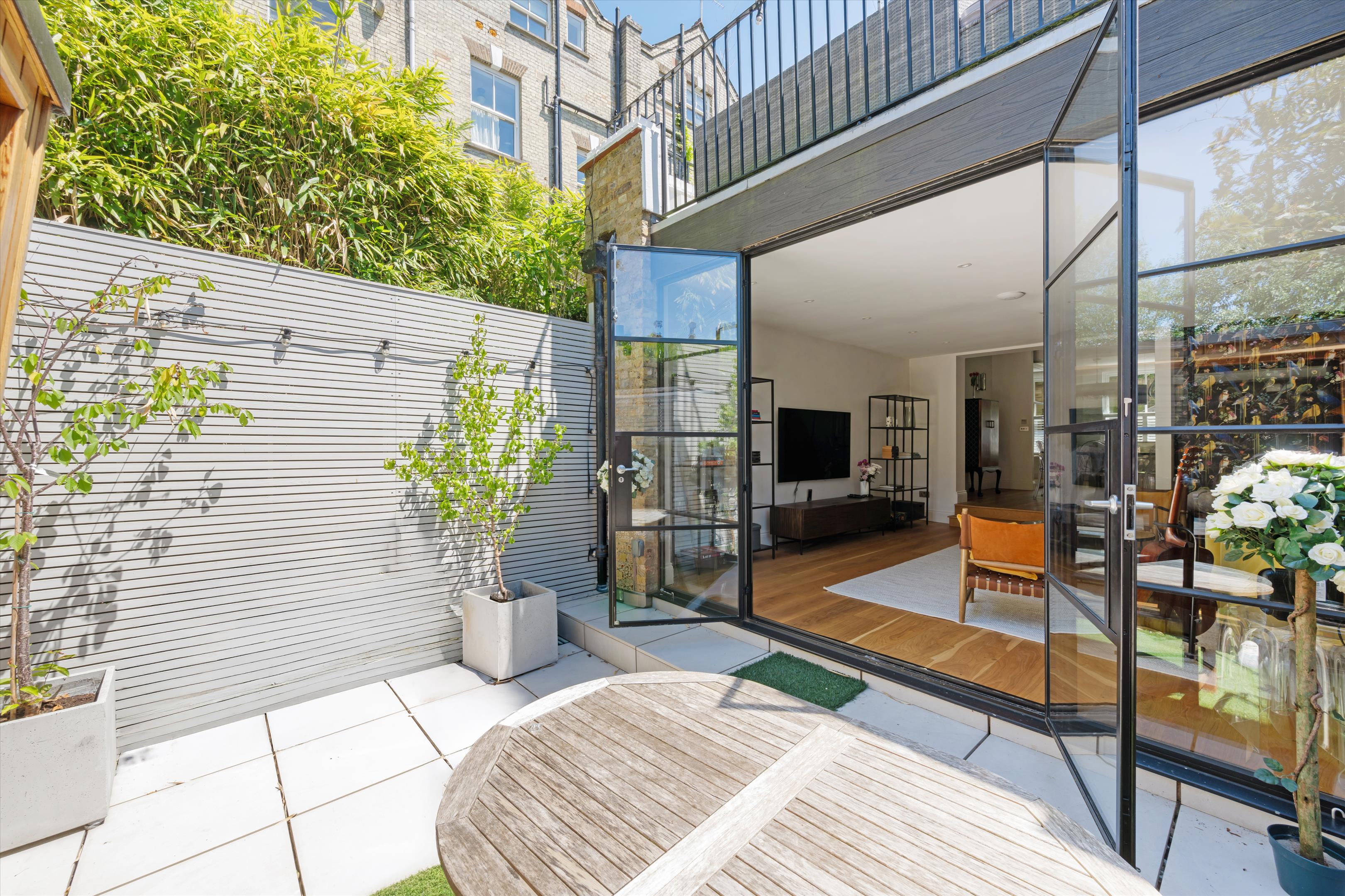 Wildwood Grove, Hampstead, London NW3
