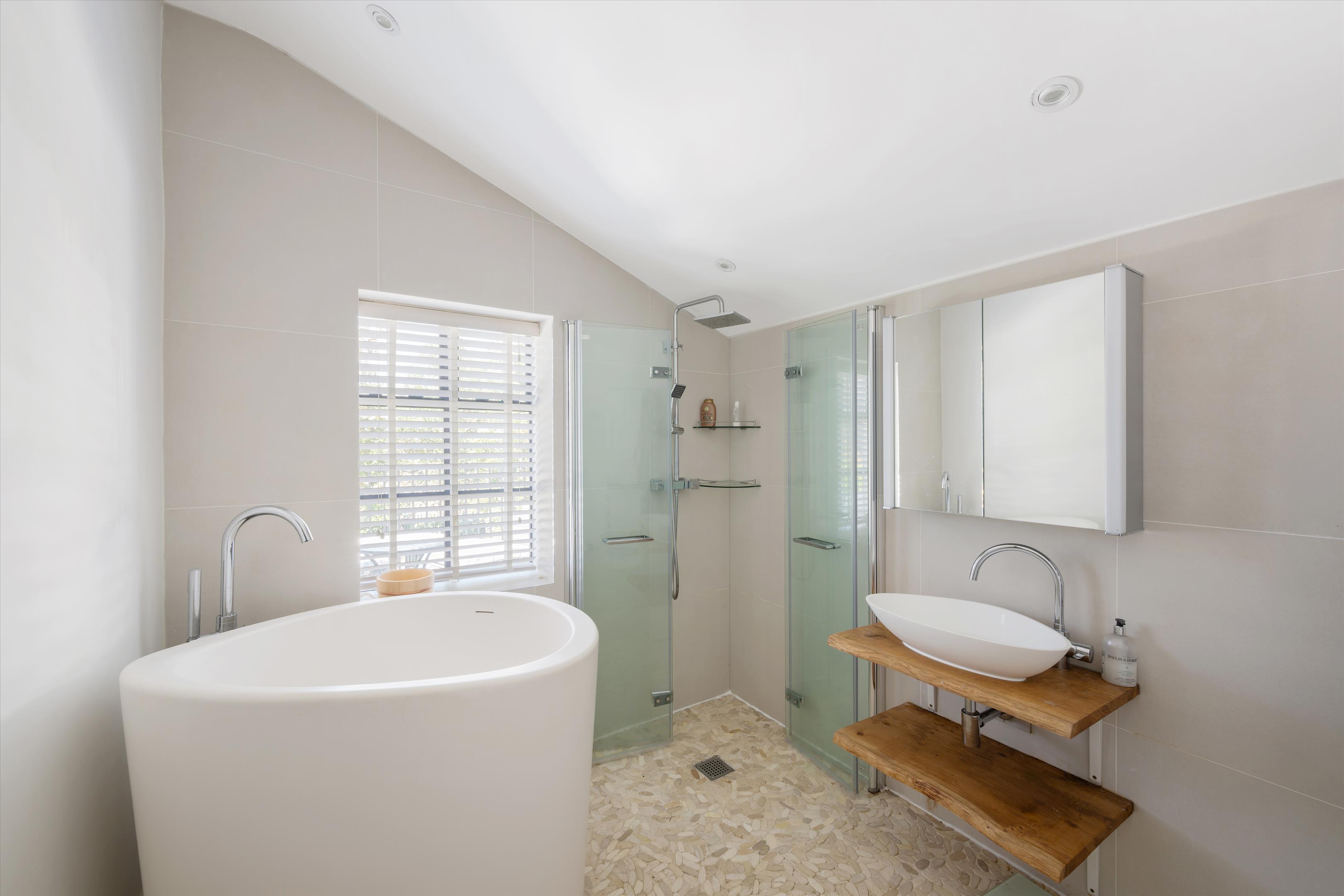 Wildwood Grove, Hampstead, London NW3