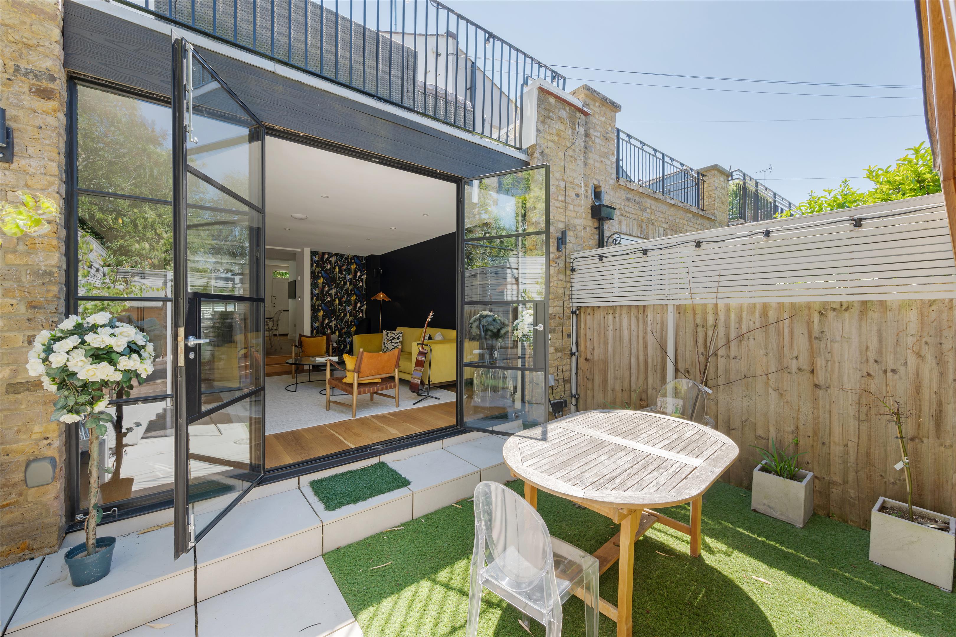 Wildwood Grove, Hampstead, London NW3