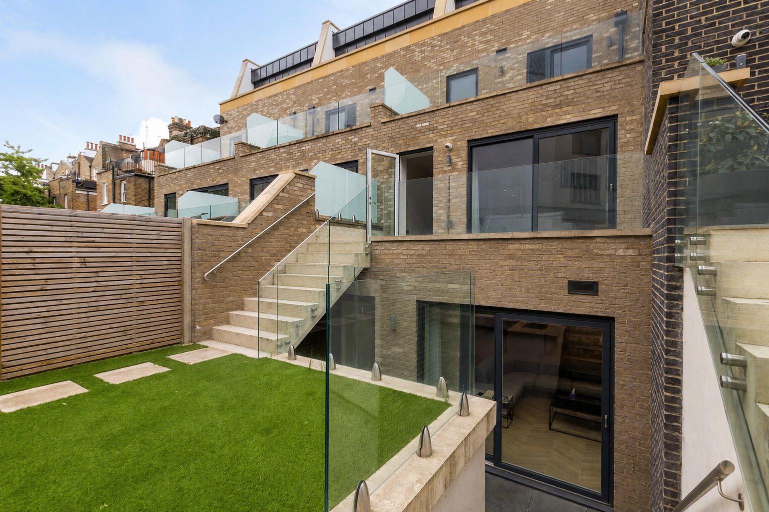 Barclay Road, London SW6