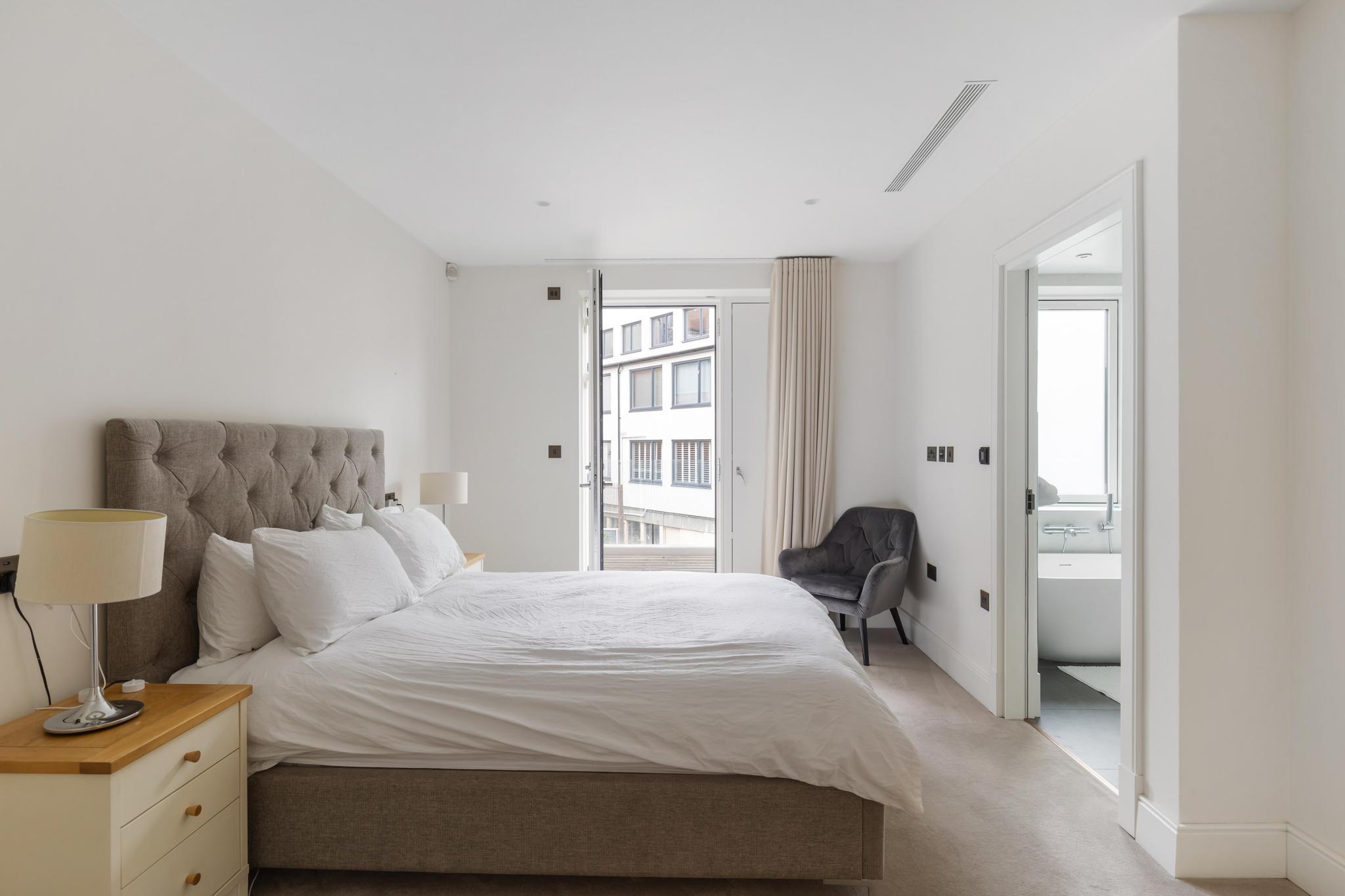 Barclay Road, London SW6