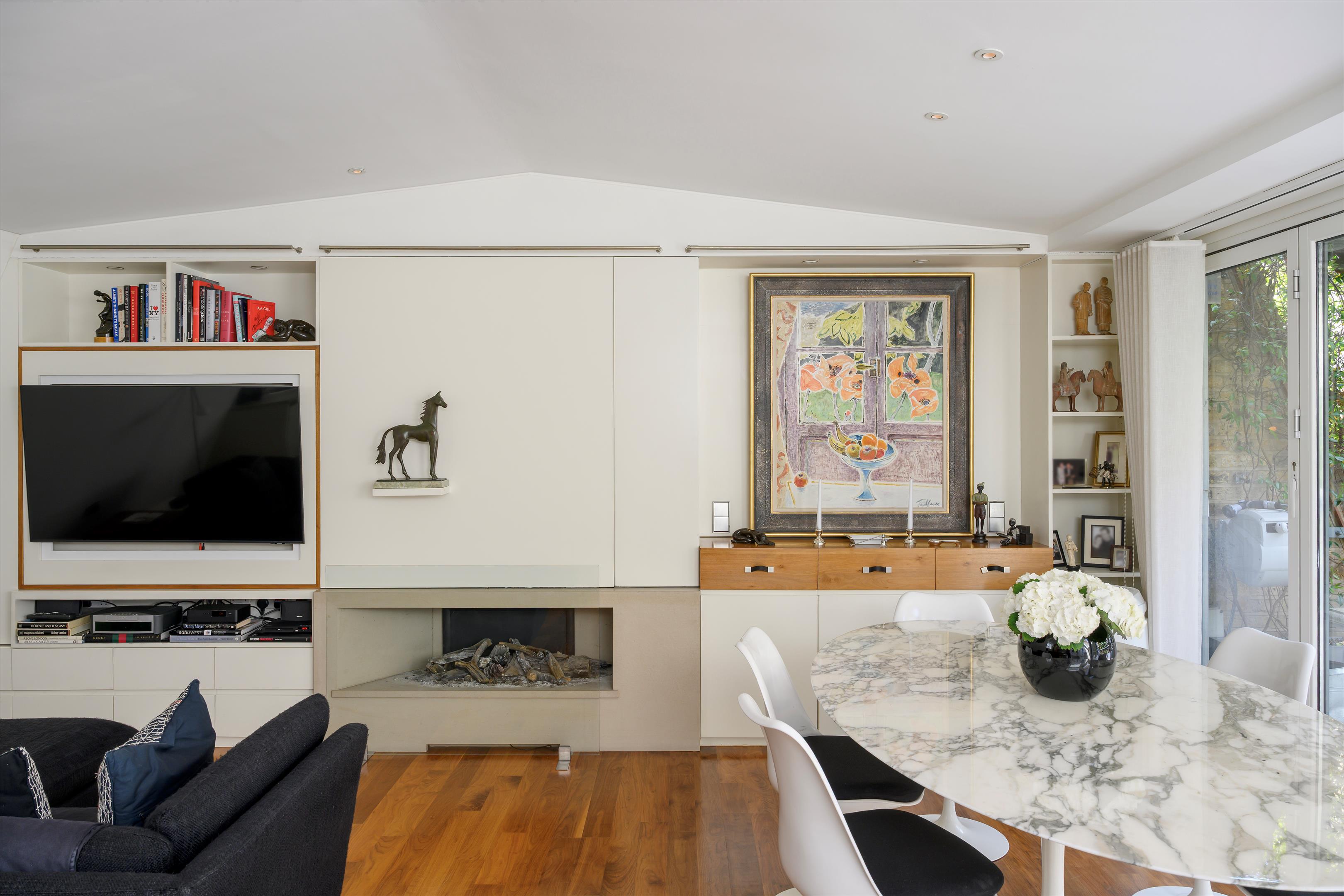 Cadogan Lane, London SW1X