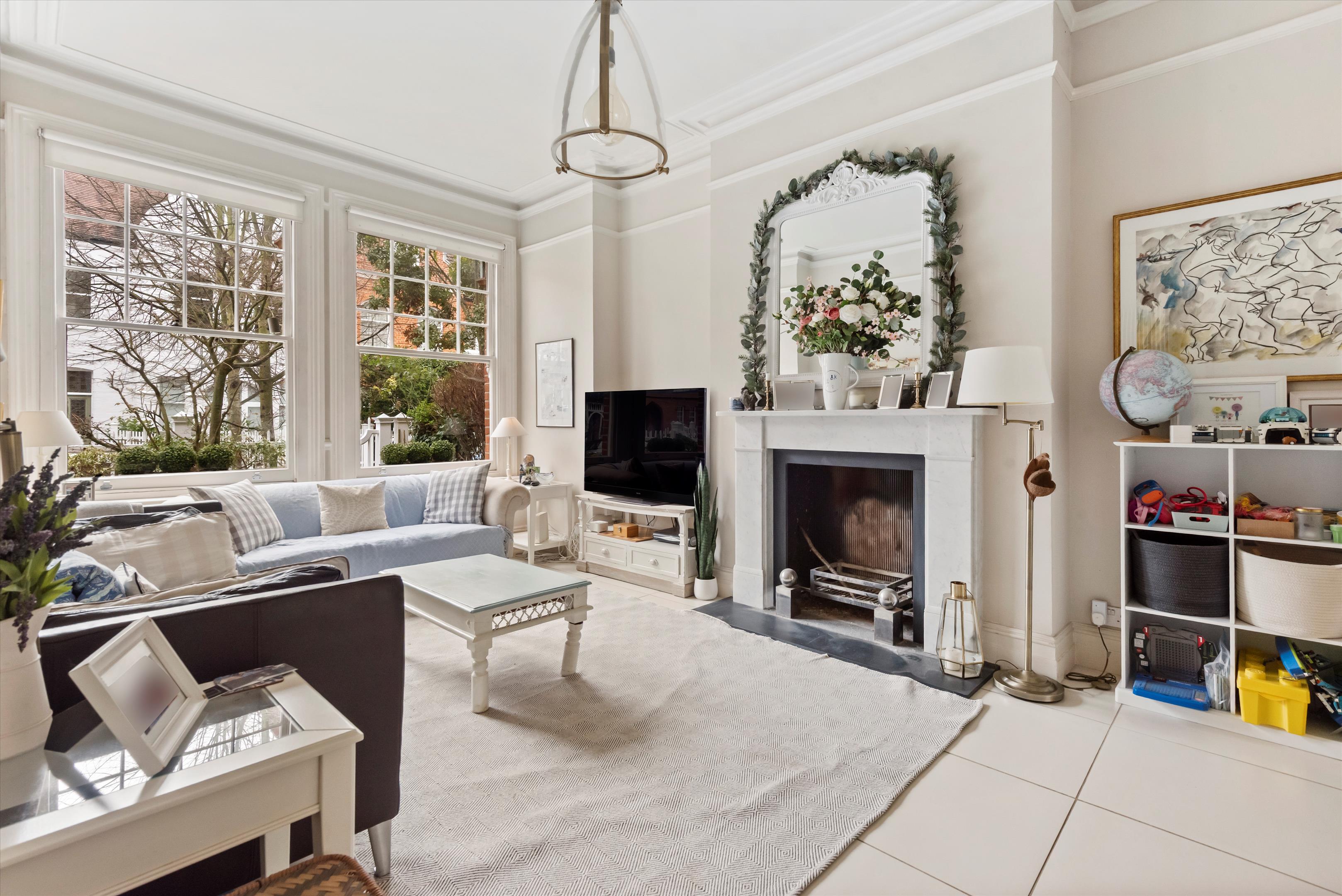 Esmond Road, London W4