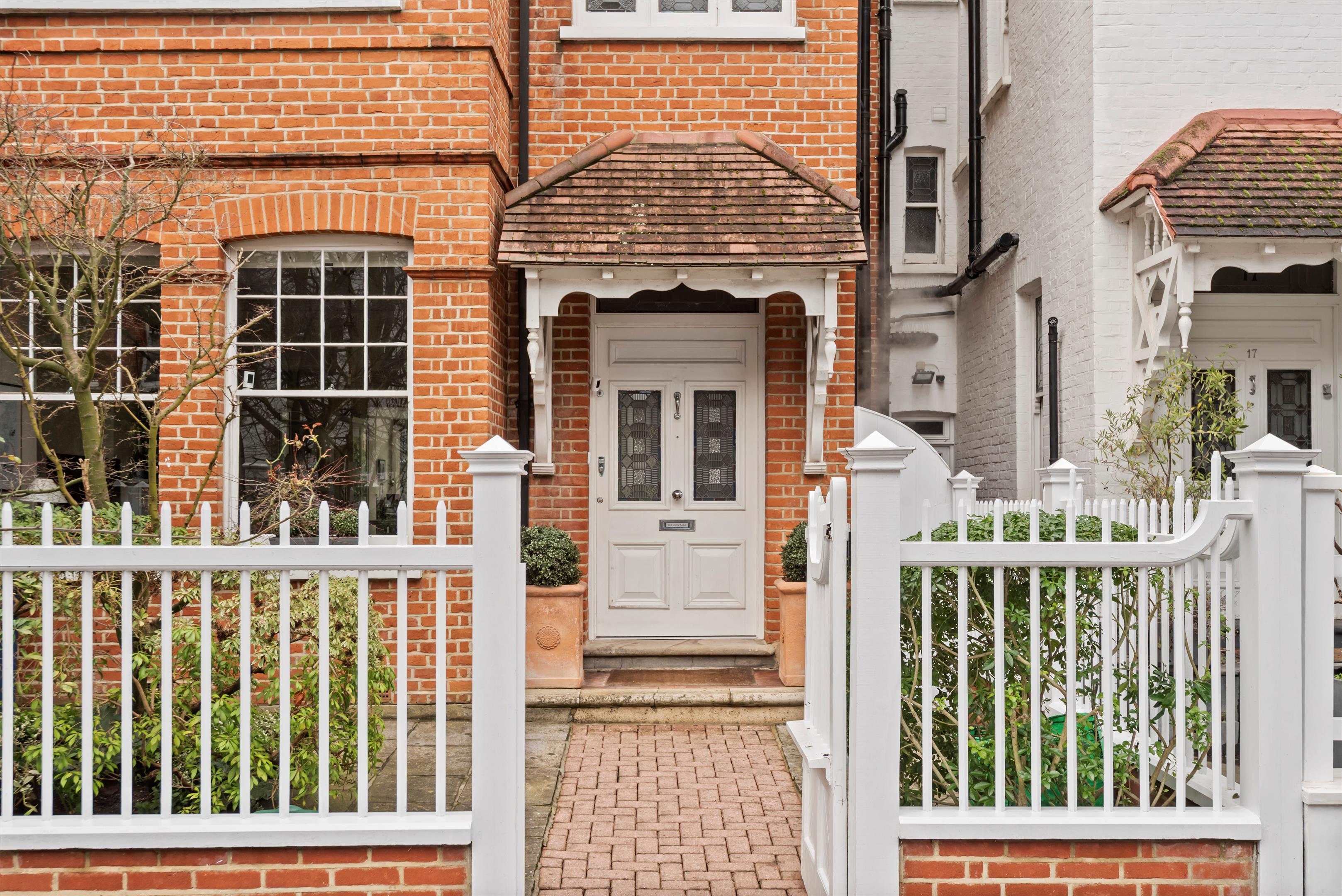 Esmond Road, London W4