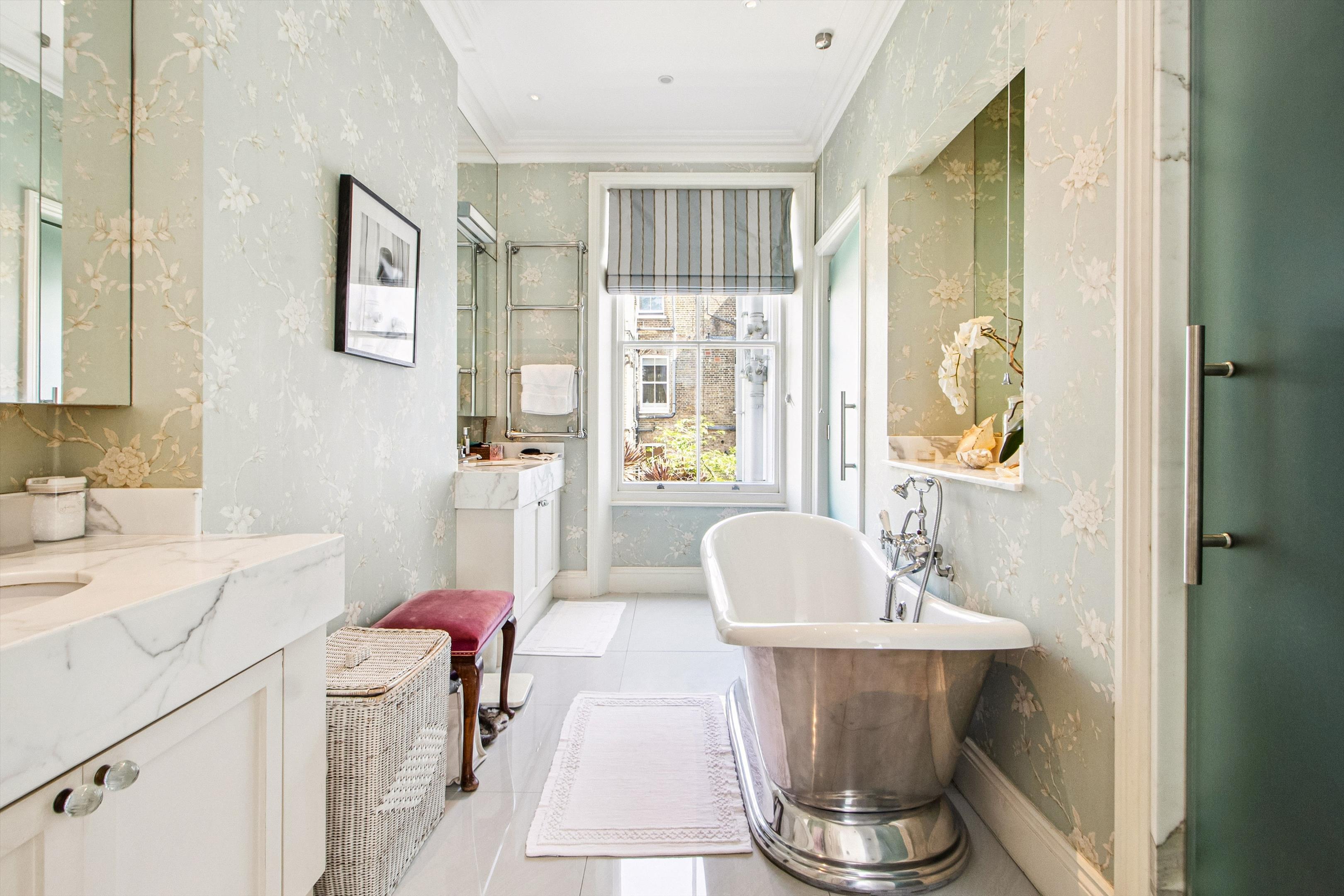 Ifield Road, London SW10
