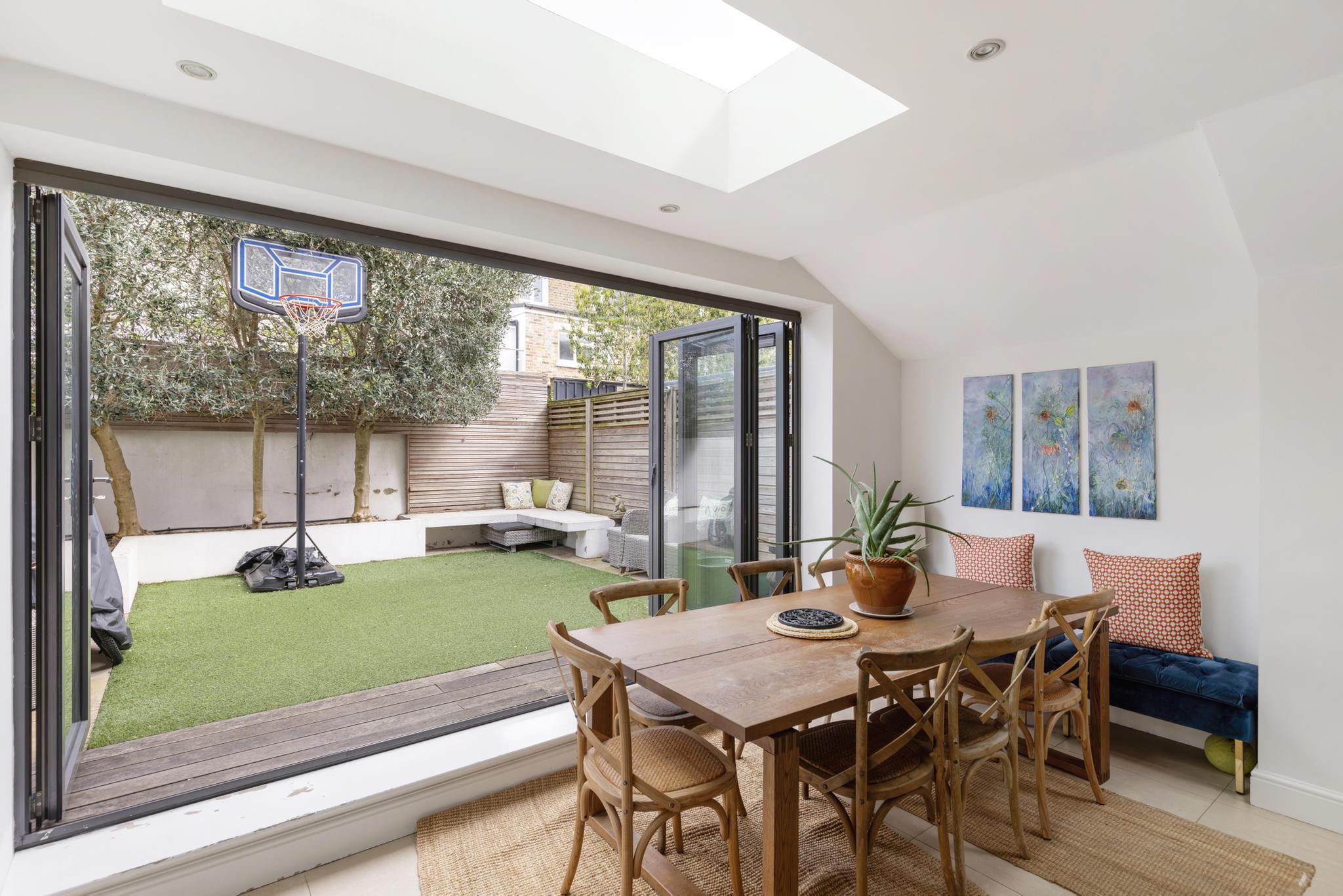 Guion Road, London SW6