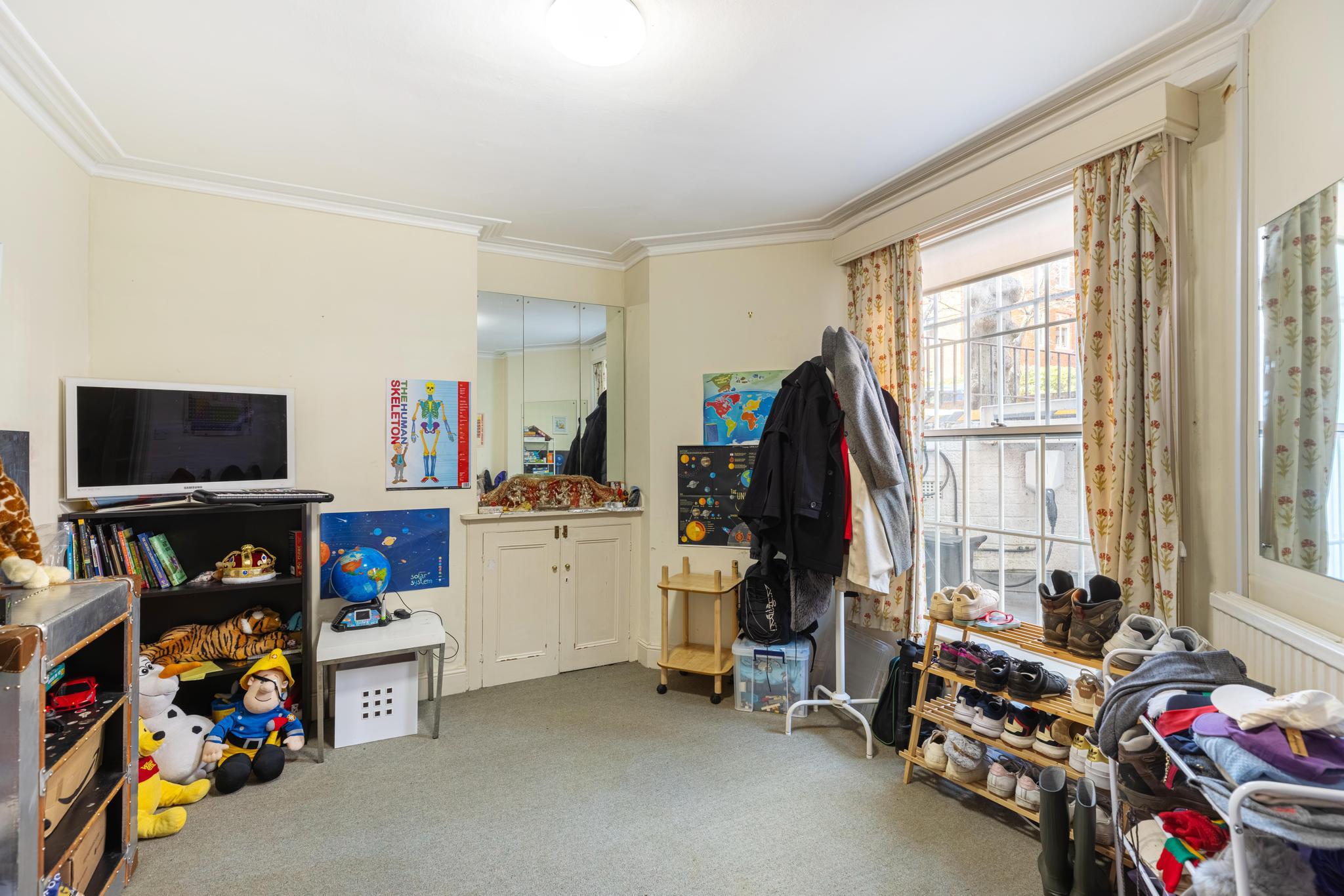 Abingdon Villas, London W8