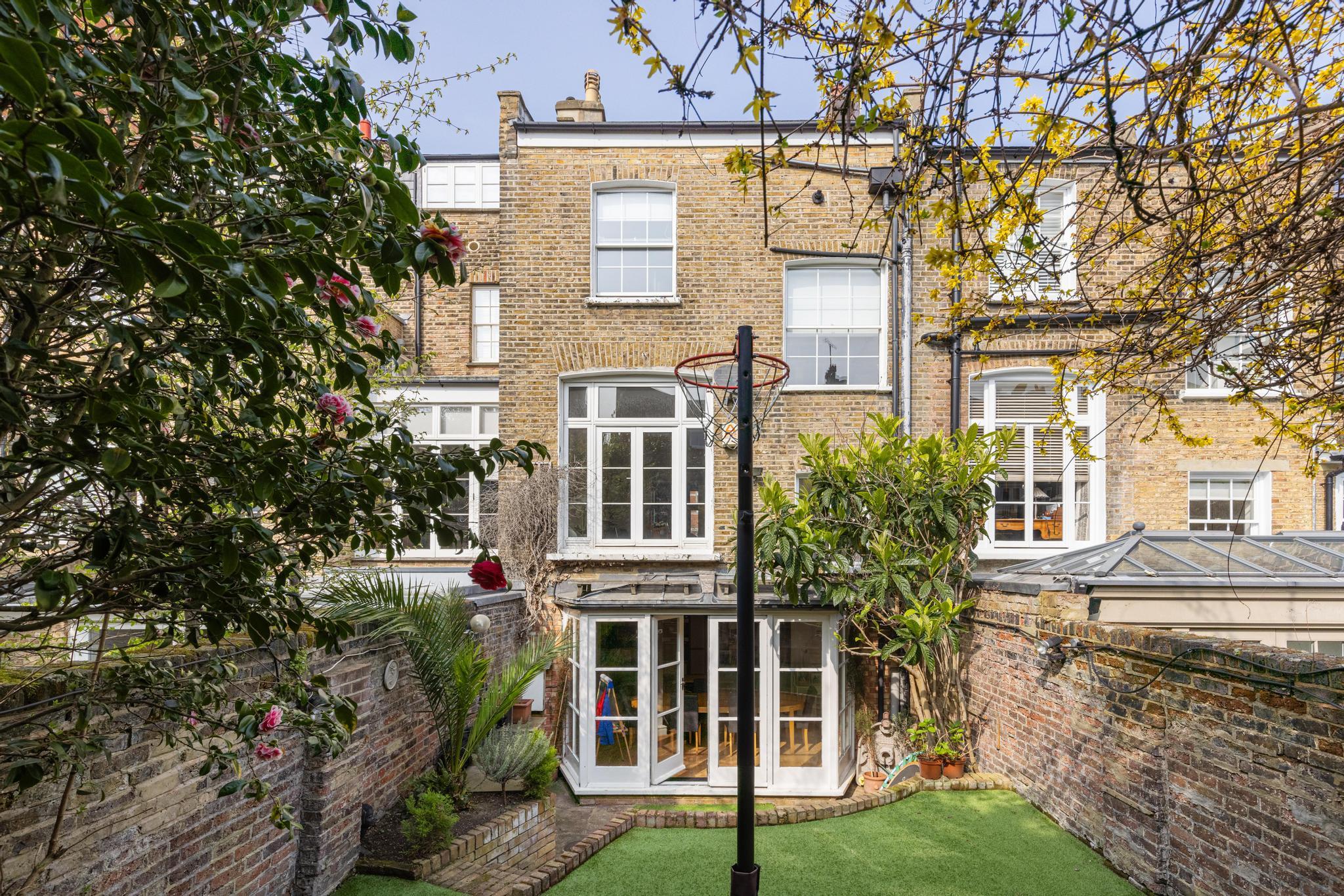 Abingdon Villas, London W8