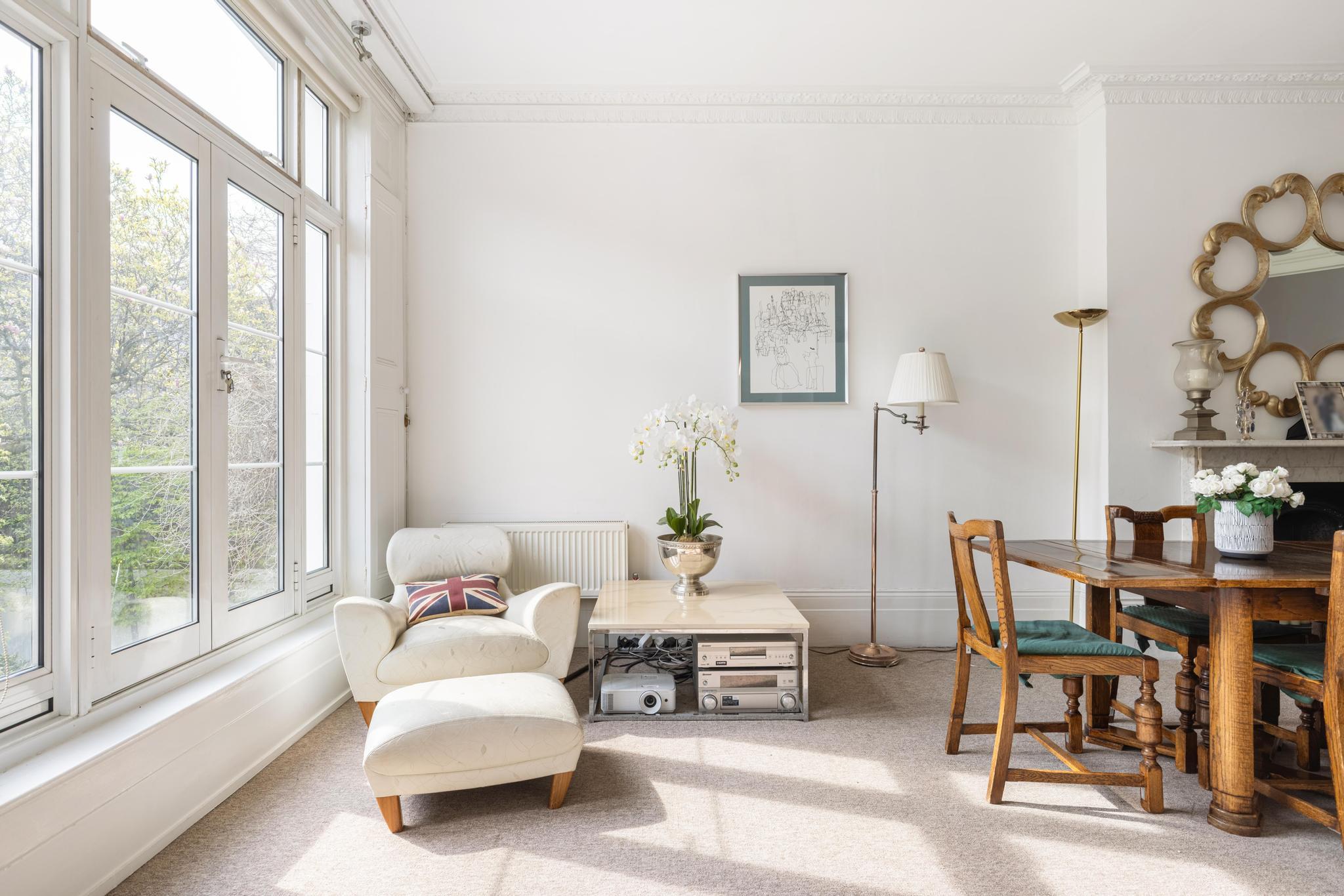 Abingdon Villas, London W8