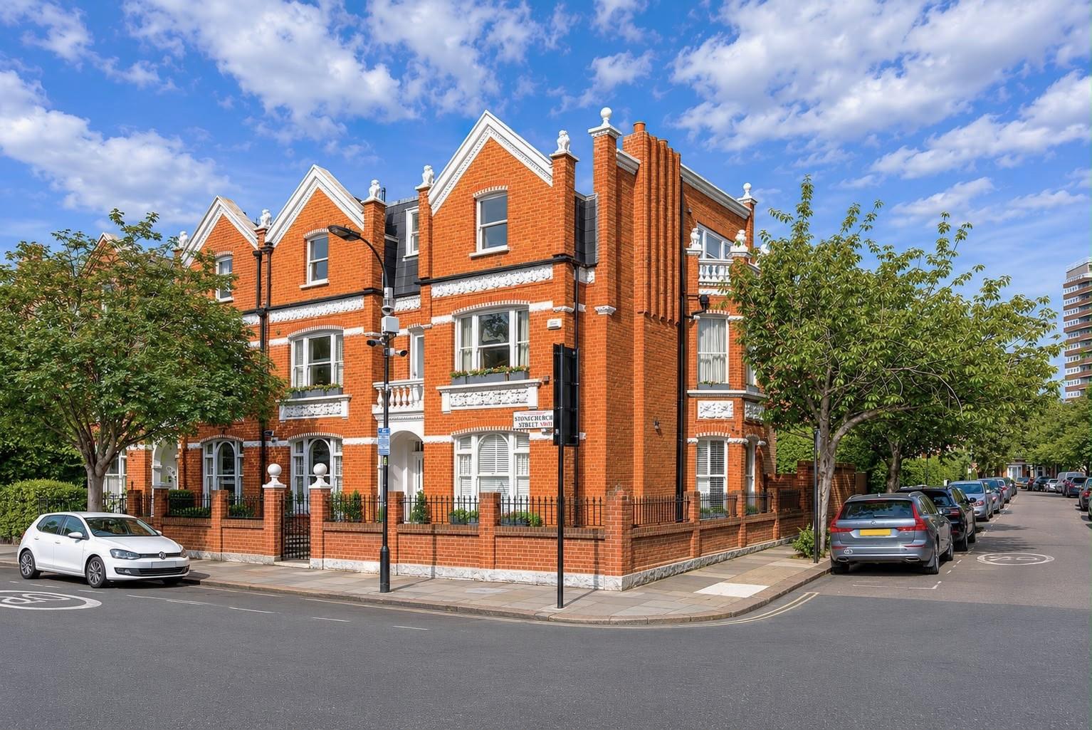 Stokenchurch Street, London SW6