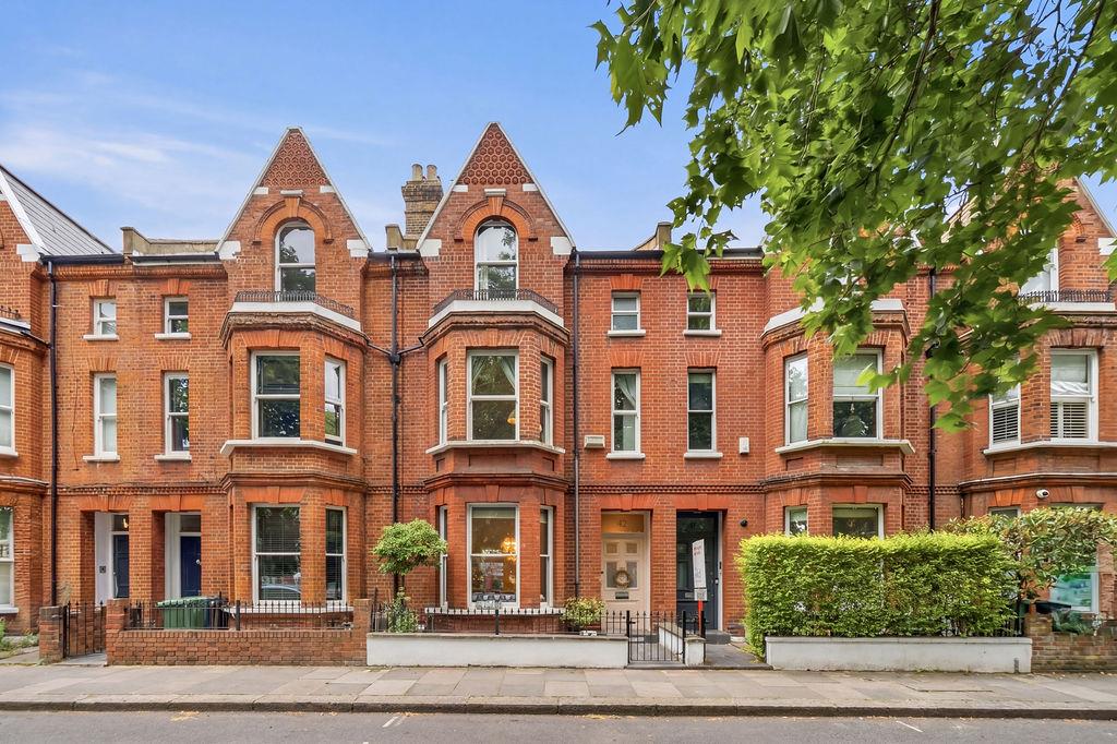 Crondace Road, Fulham, London SW6
