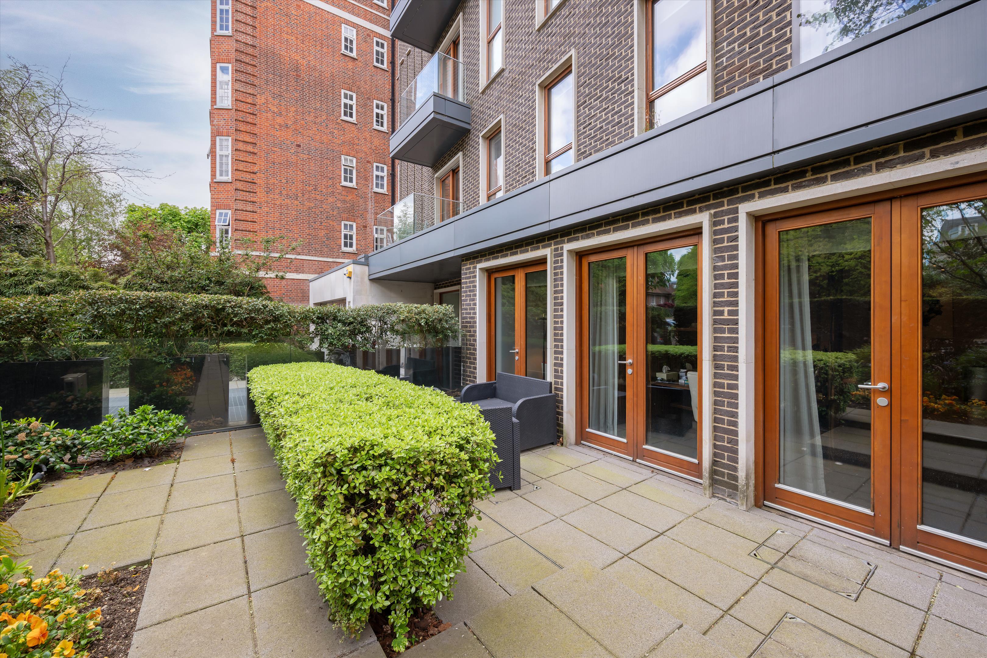 Grove End Road, St John's Wood NW8