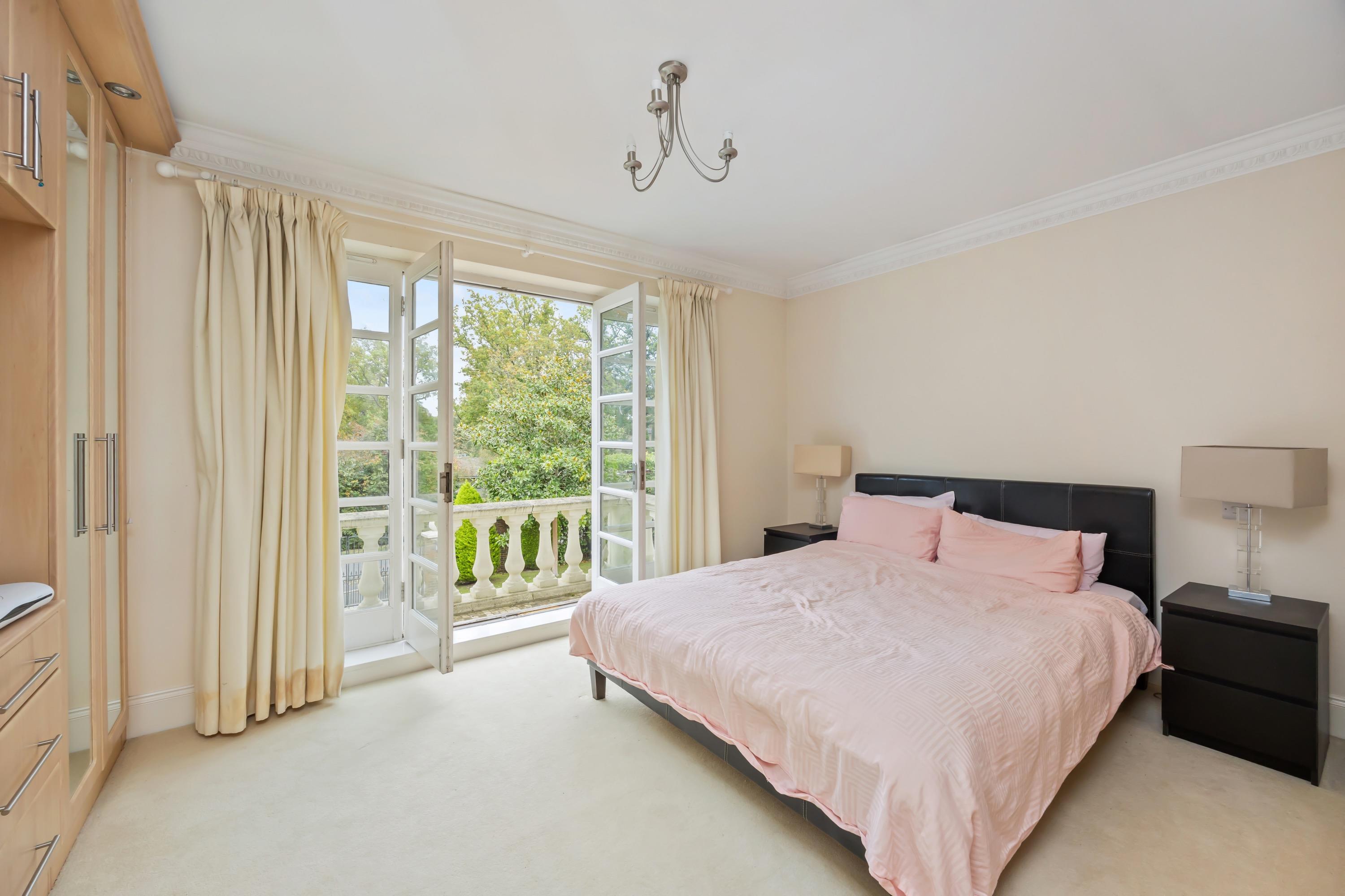 Pachesham Park, Leatherhead, Surrey, KT22