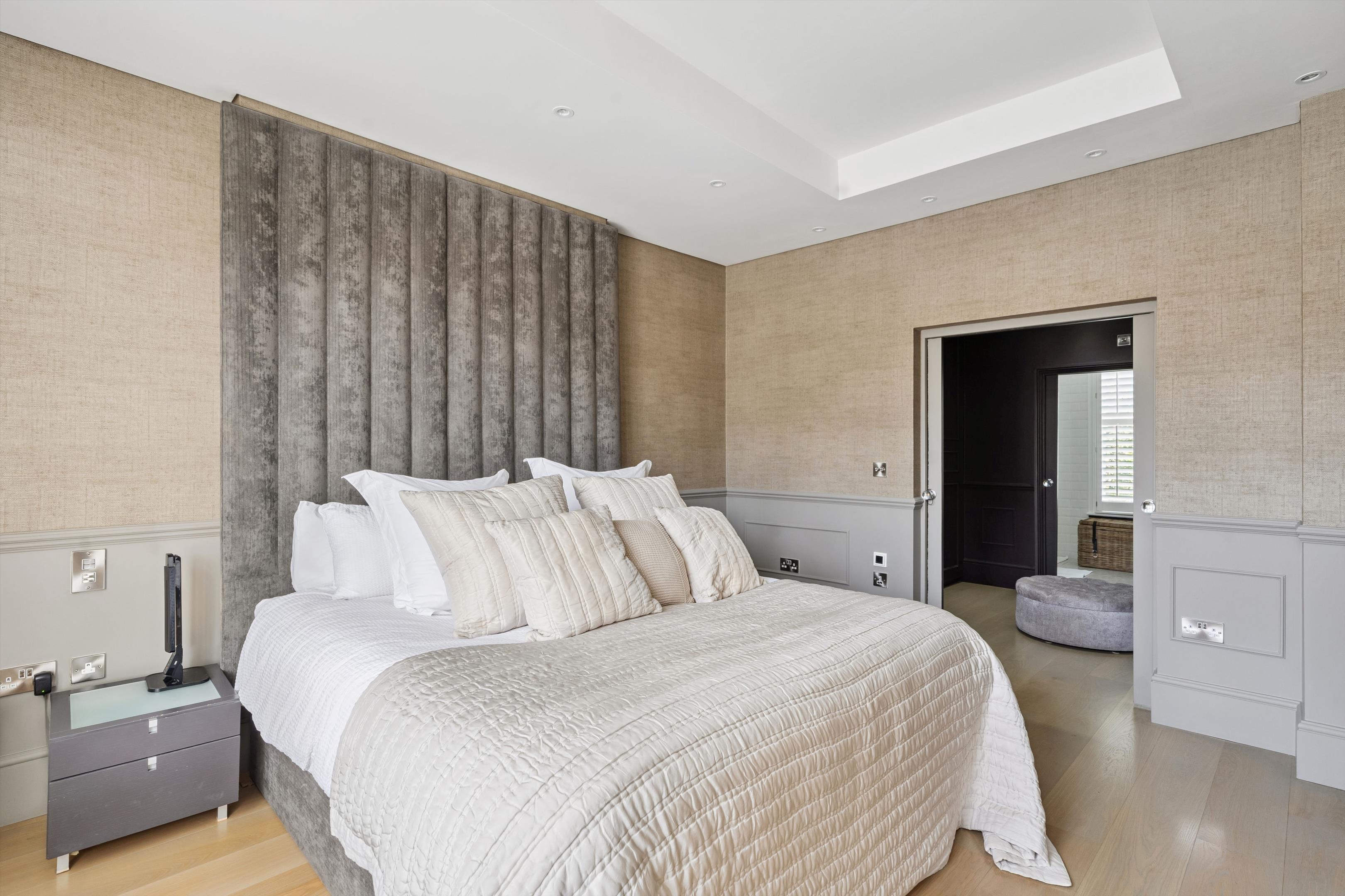 The Chase, Clapham Old Town, SW4