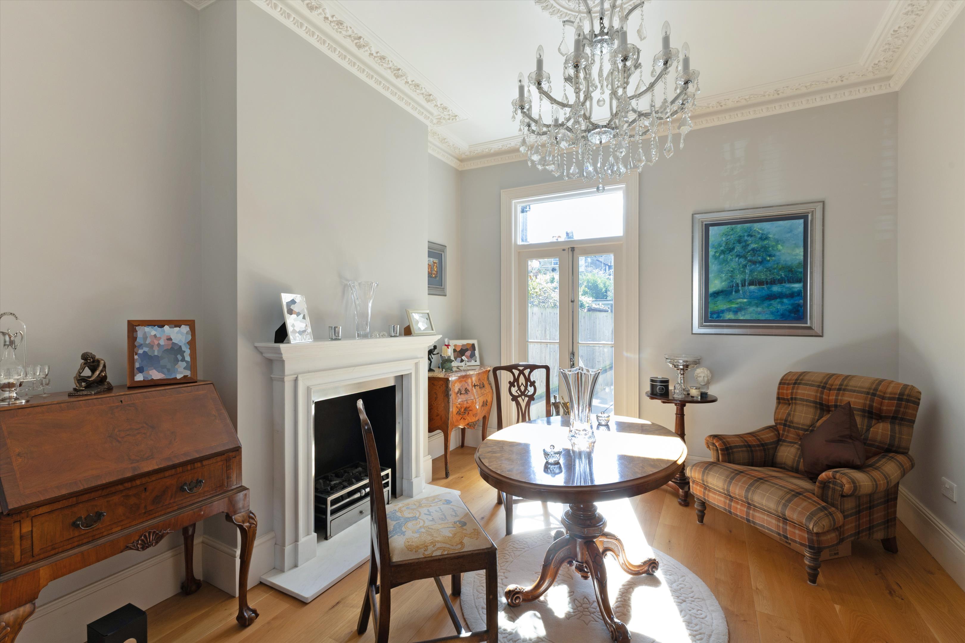 Crescent Lane, London, SW4