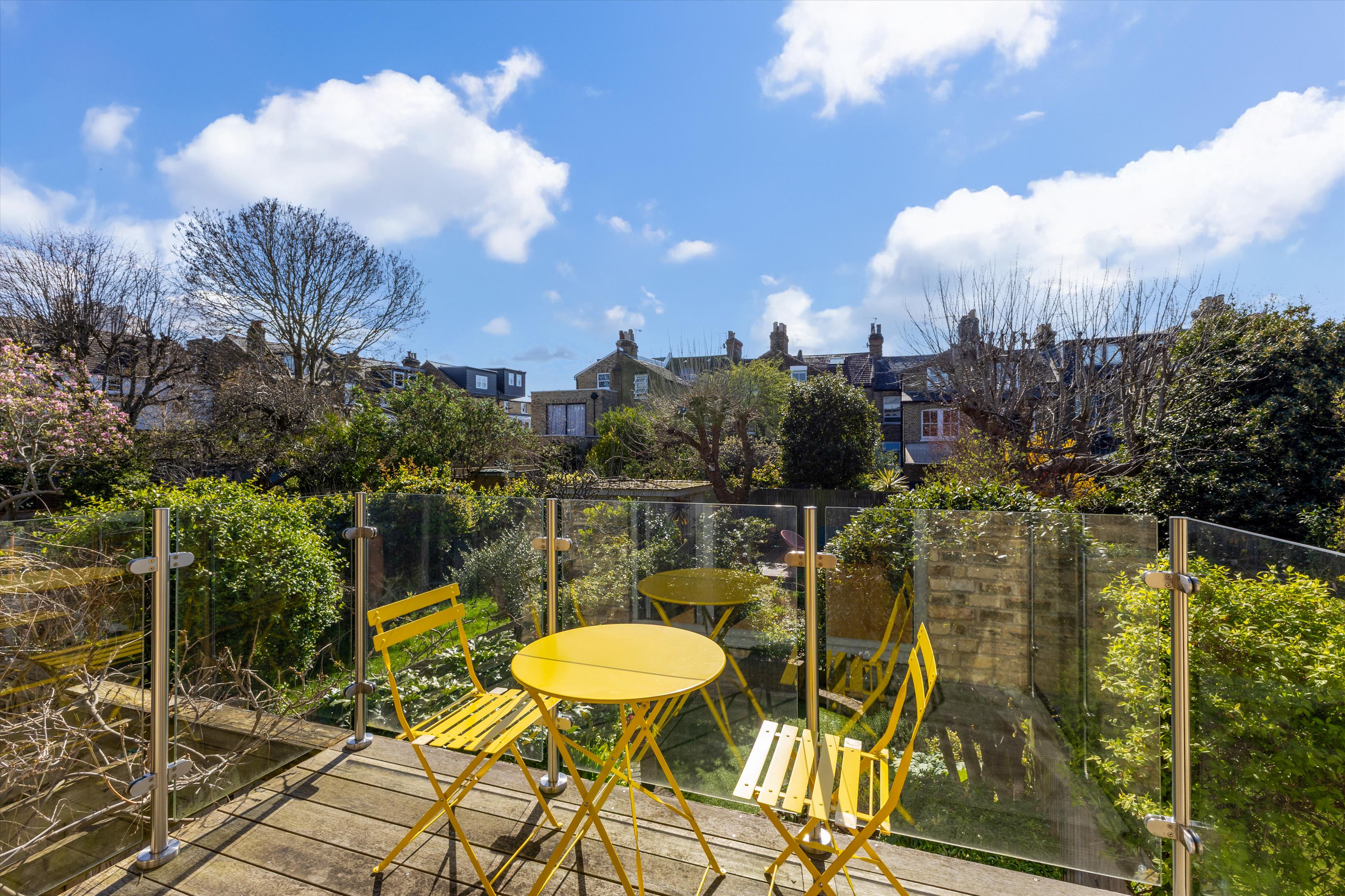 Crescent Lane, London, SW4