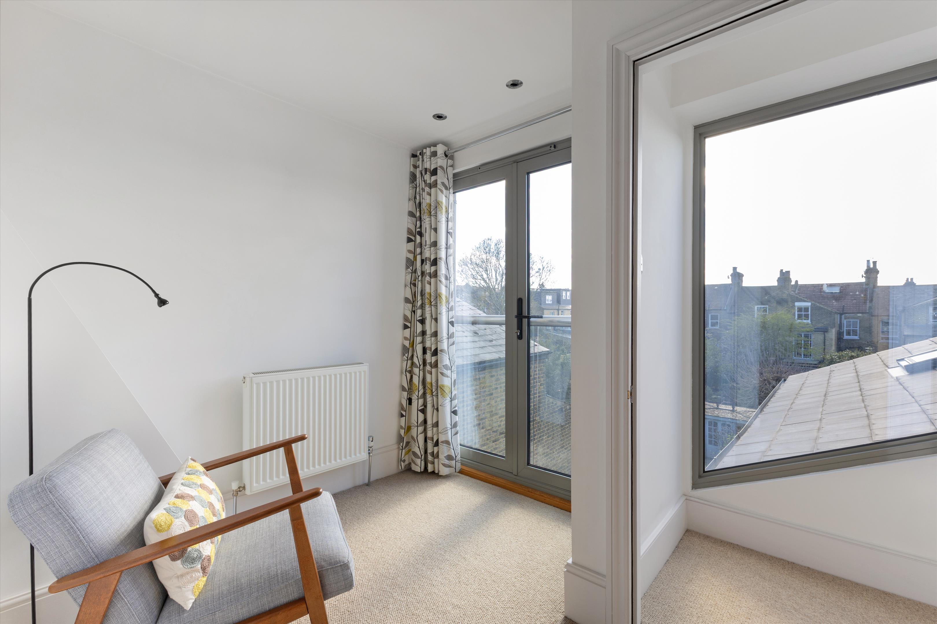 Crescent Lane, London, SW4