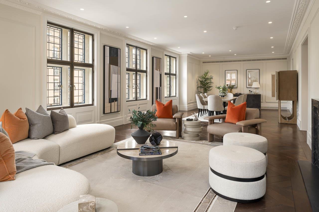 Knightsbridge Gate, Knightsbridge, London, SW1X 7RB