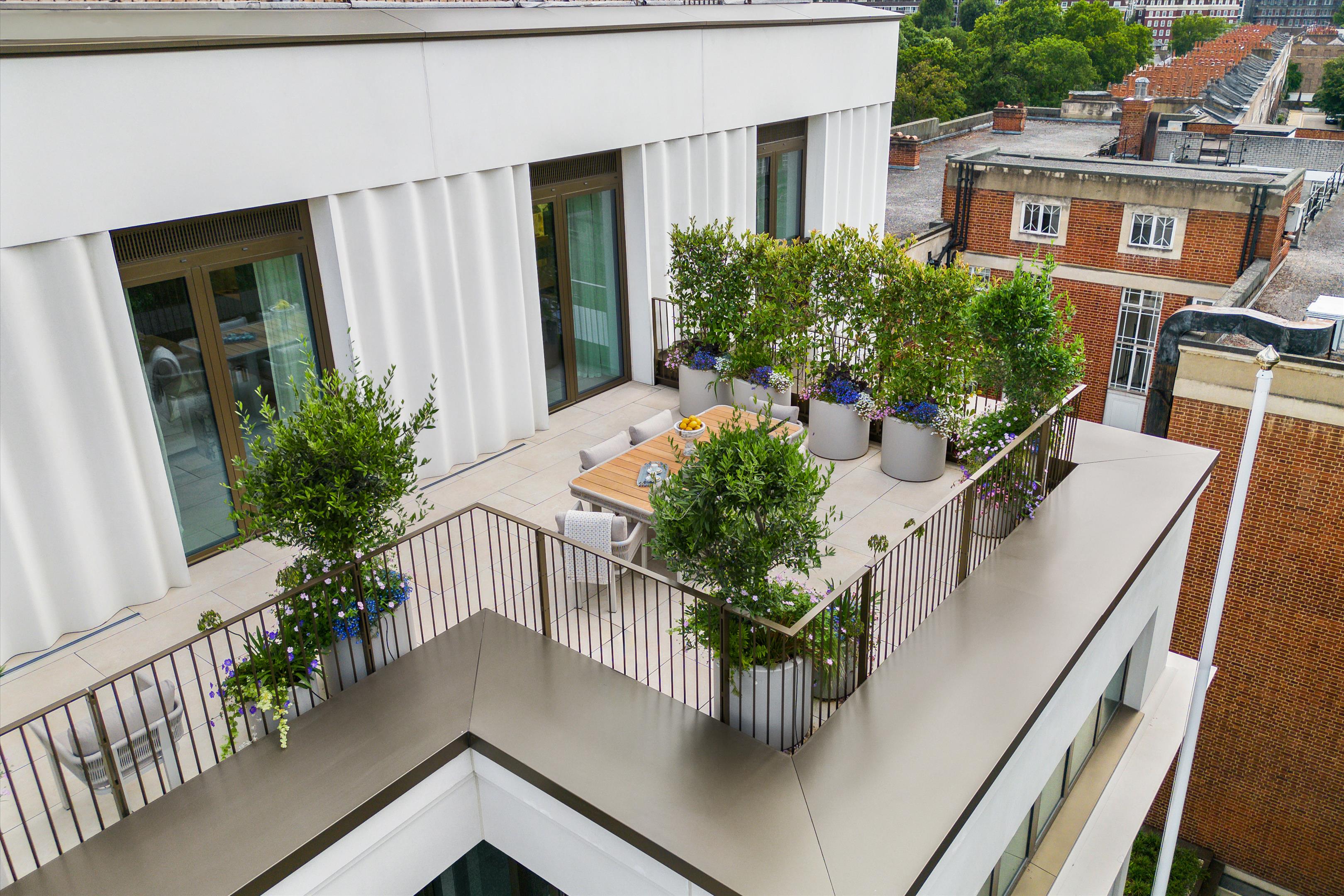 Holland Park Gate, 261 Kensington High Street, Kensington, London, W8 6NA