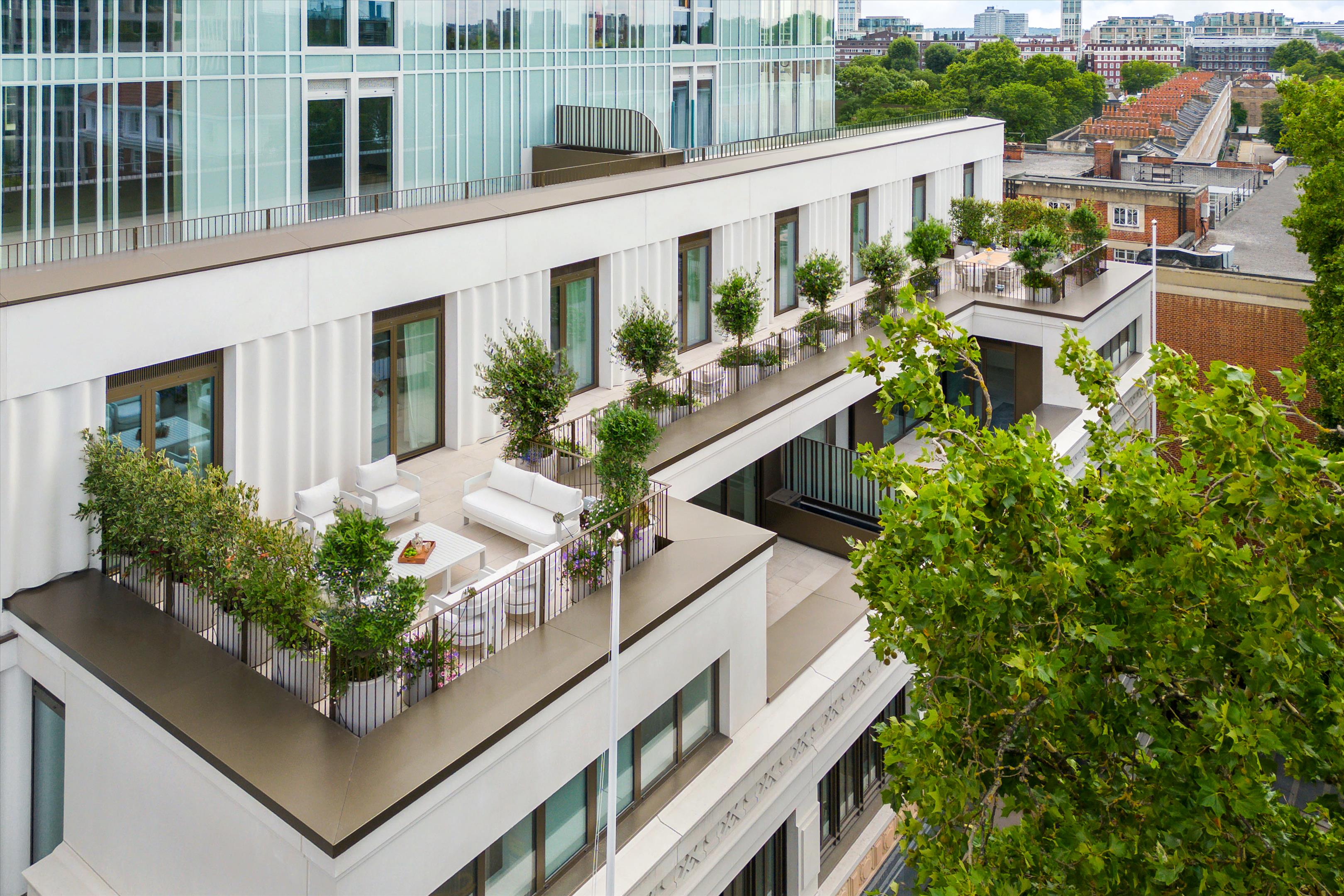 Holland Park Gate, 261 Kensington High Street, Kensington, London, W8 6NA